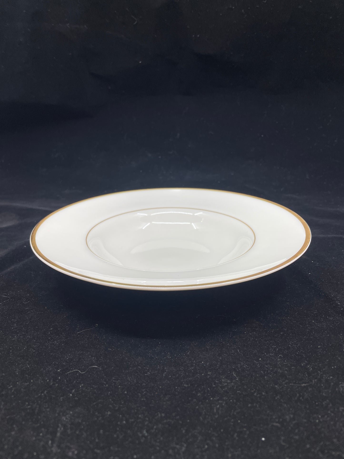 Royal Doulton "Alice" Soup Bowl (Thirty-Six available) (0HP01D)