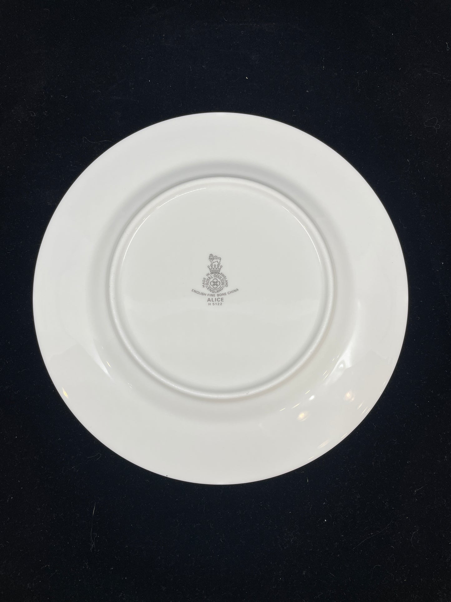 Royal Doulton "Alice" 12pc placesetting, 6pc each (0HP018)