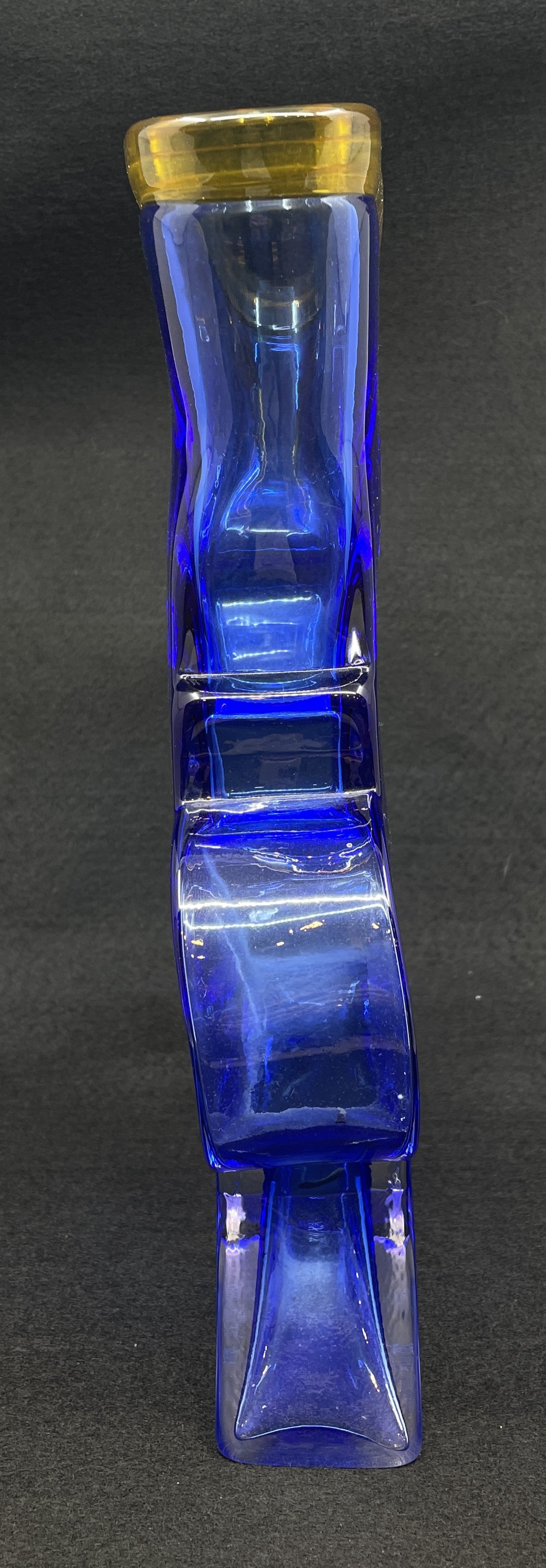 Young and Constantin Blue Clover Vase, Signed (0CS006)
