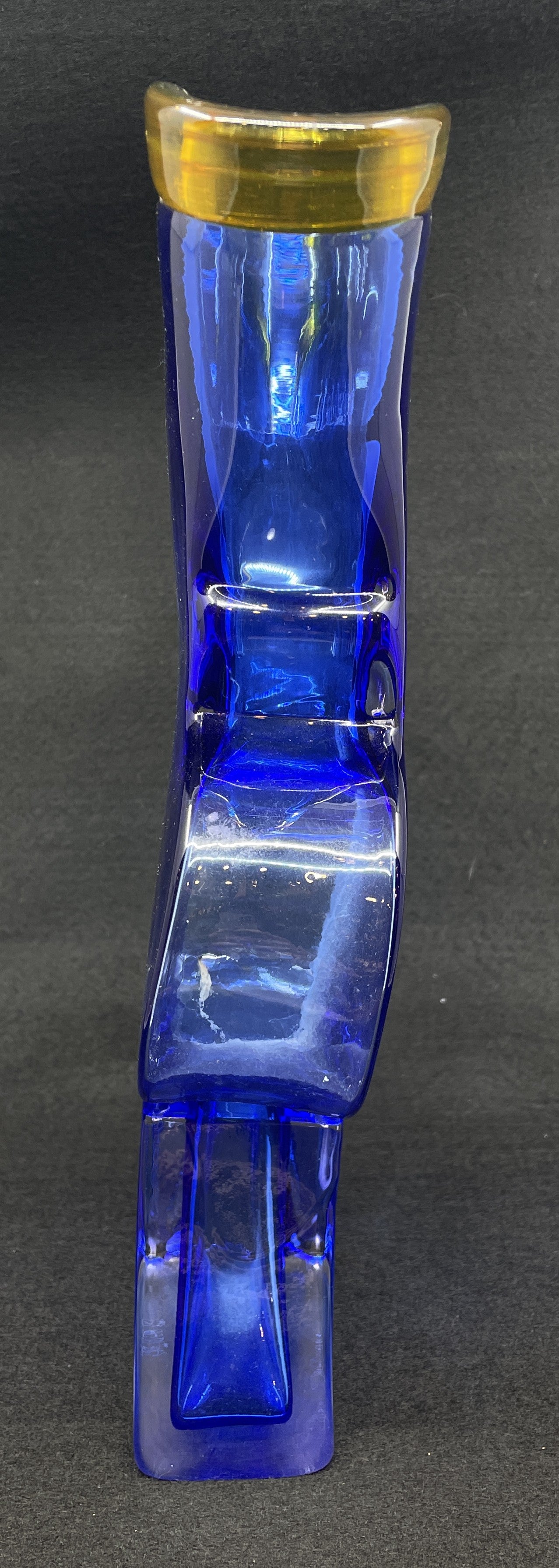 Young and Constantin Blue Clover Vase, Signed (0CS006)