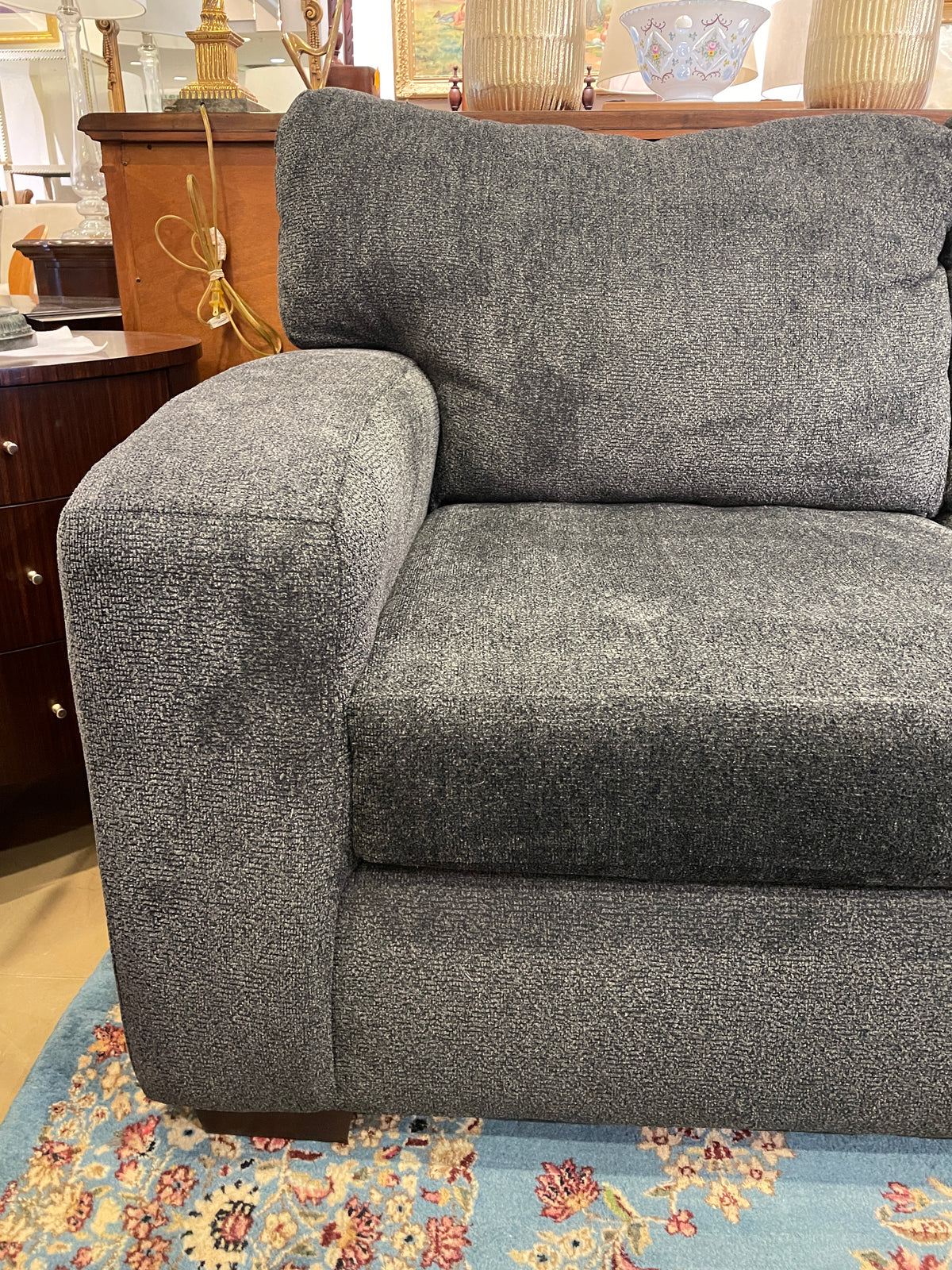 Peak Living Sofa with Chaise (0PW001)