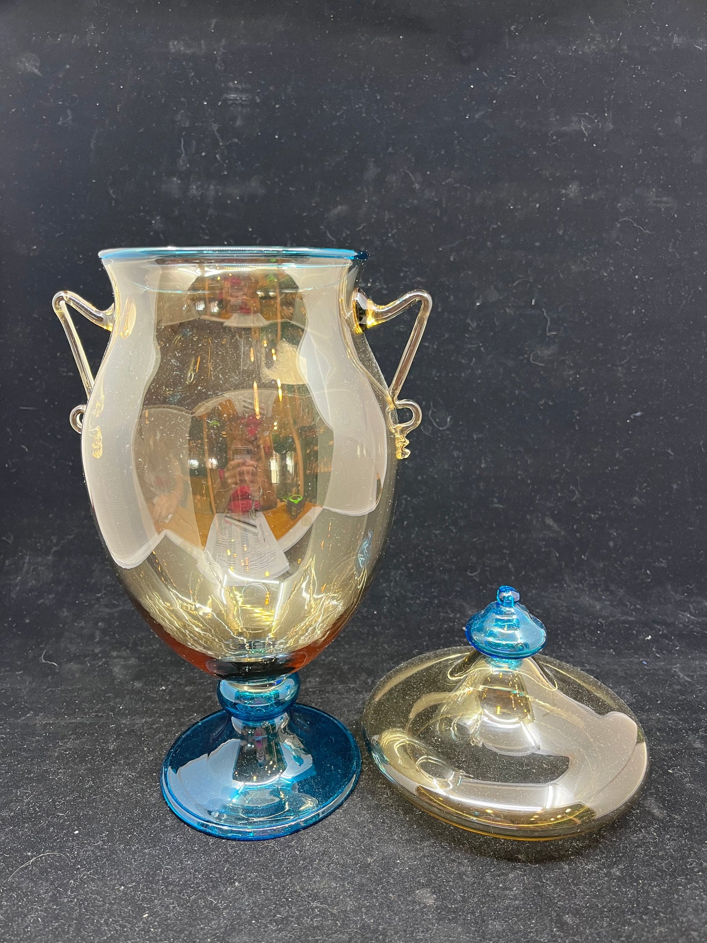 Murano Glass Blown Urn (15161)