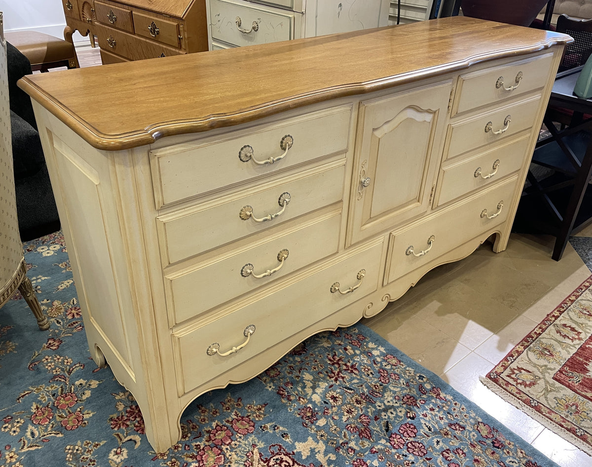 Ethan Allen French Country Dresser, AS IS (0PU009)