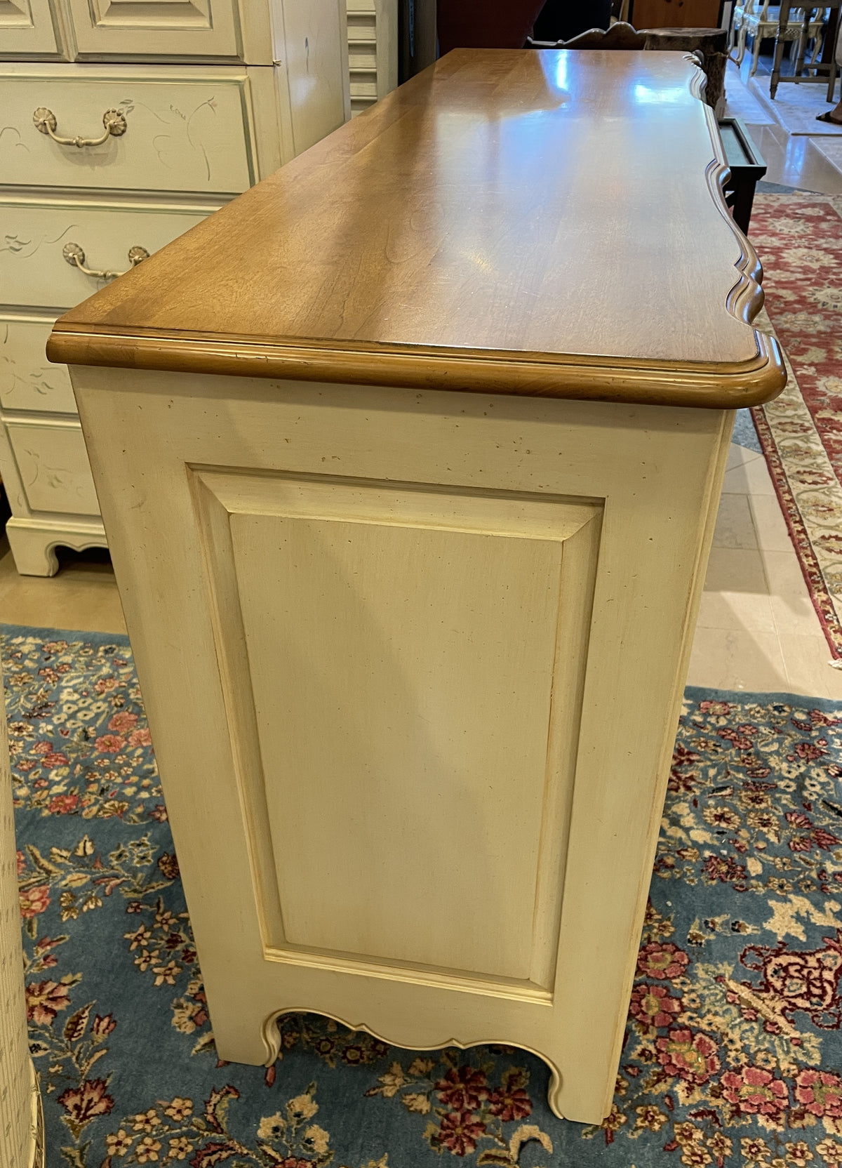 Ethan Allen French Country Dresser, AS IS (0PU009)