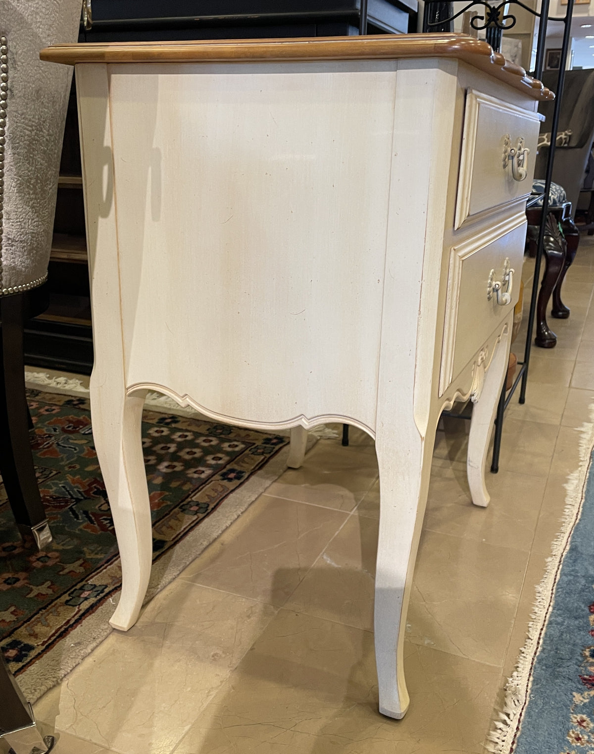 Ethan Allen French Country Nightstand, Two Drawer (0PU00A)