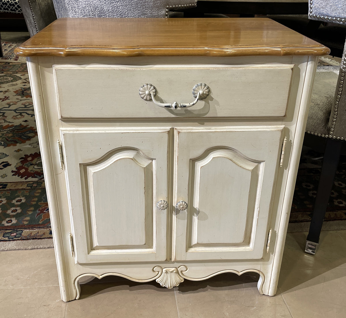 Ethan Allen French Country Nightstand with Cabinet AS IS (0PU00B)
