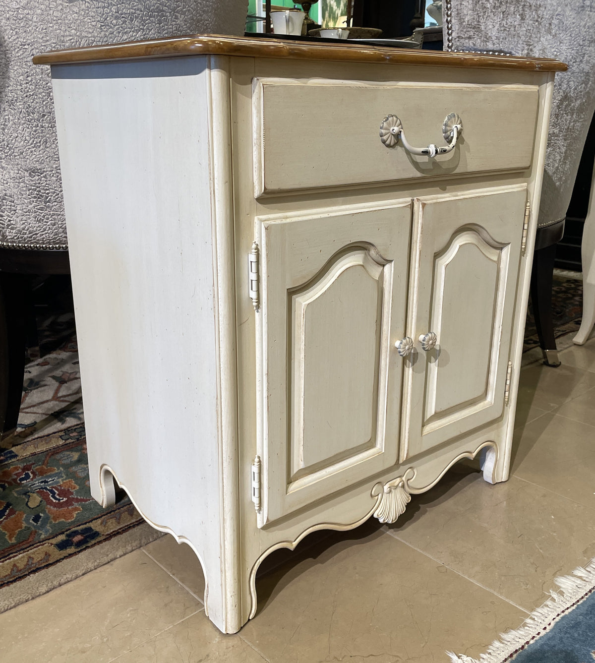 Ethan Allen French Country Nightstand with Cabinet AS IS (0PU00B)
