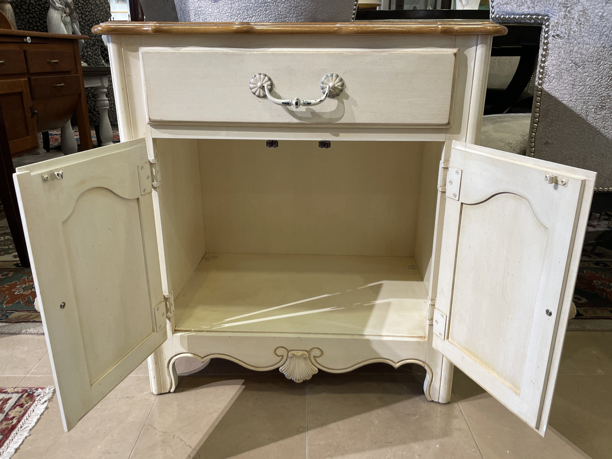 Ethan Allen French Country Nightstand with Cabinet AS IS (0PU00B)