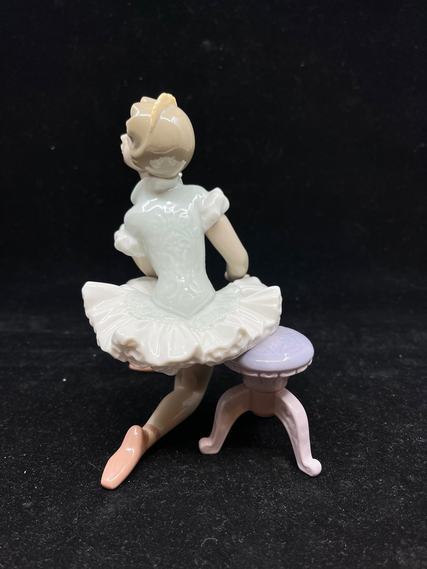 Lladro Ballerina With Stool (24082)