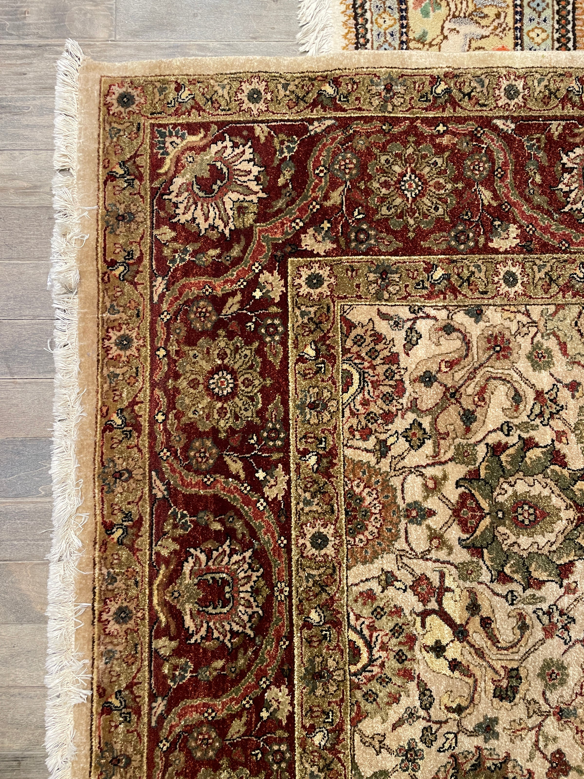 Tabriz Hand Knotted Rug in Rusts, Greens and Cream (6'10x8'9) (0Q000D)