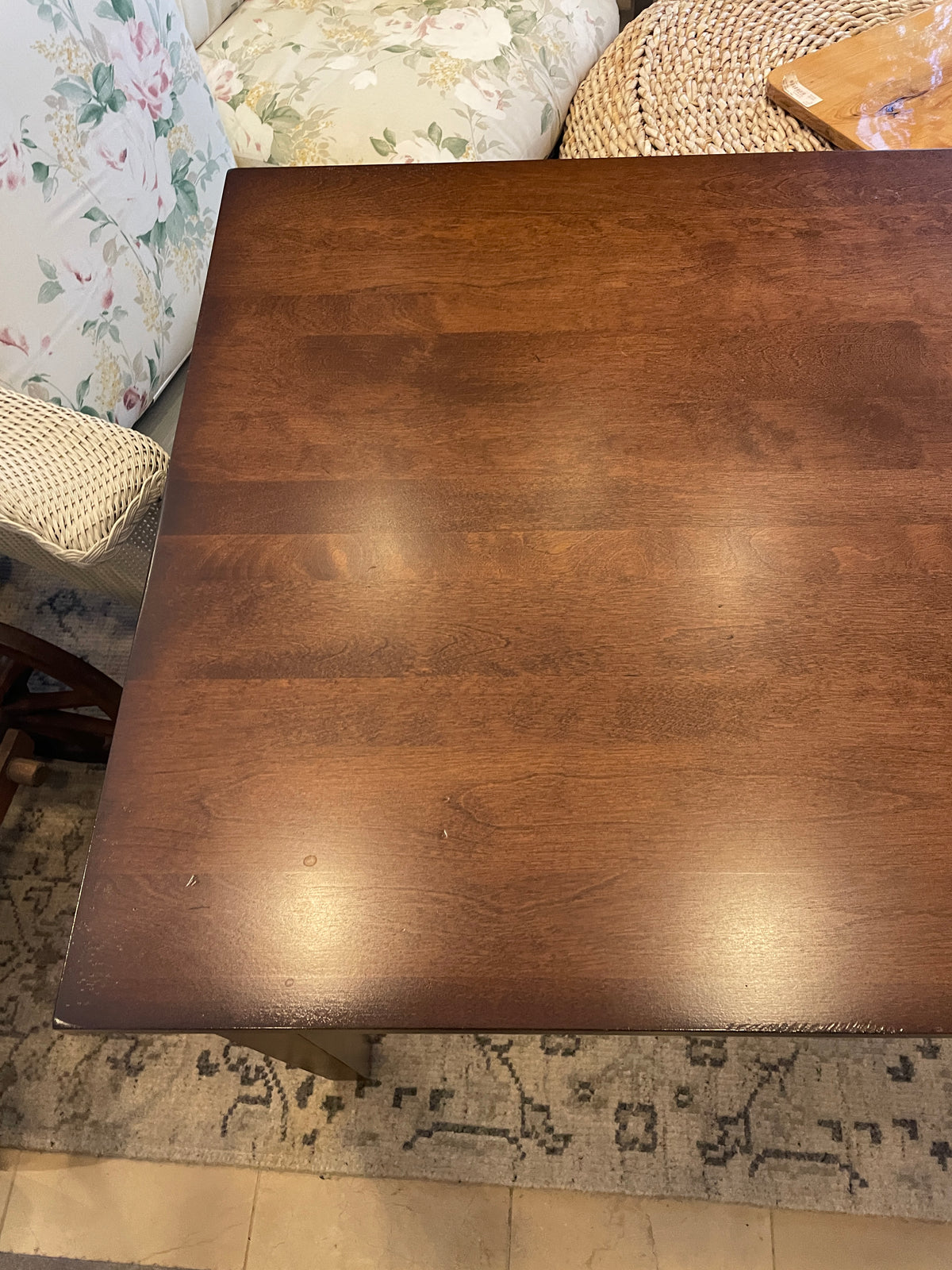 Meubles Canada Dining Table (0Q0001)