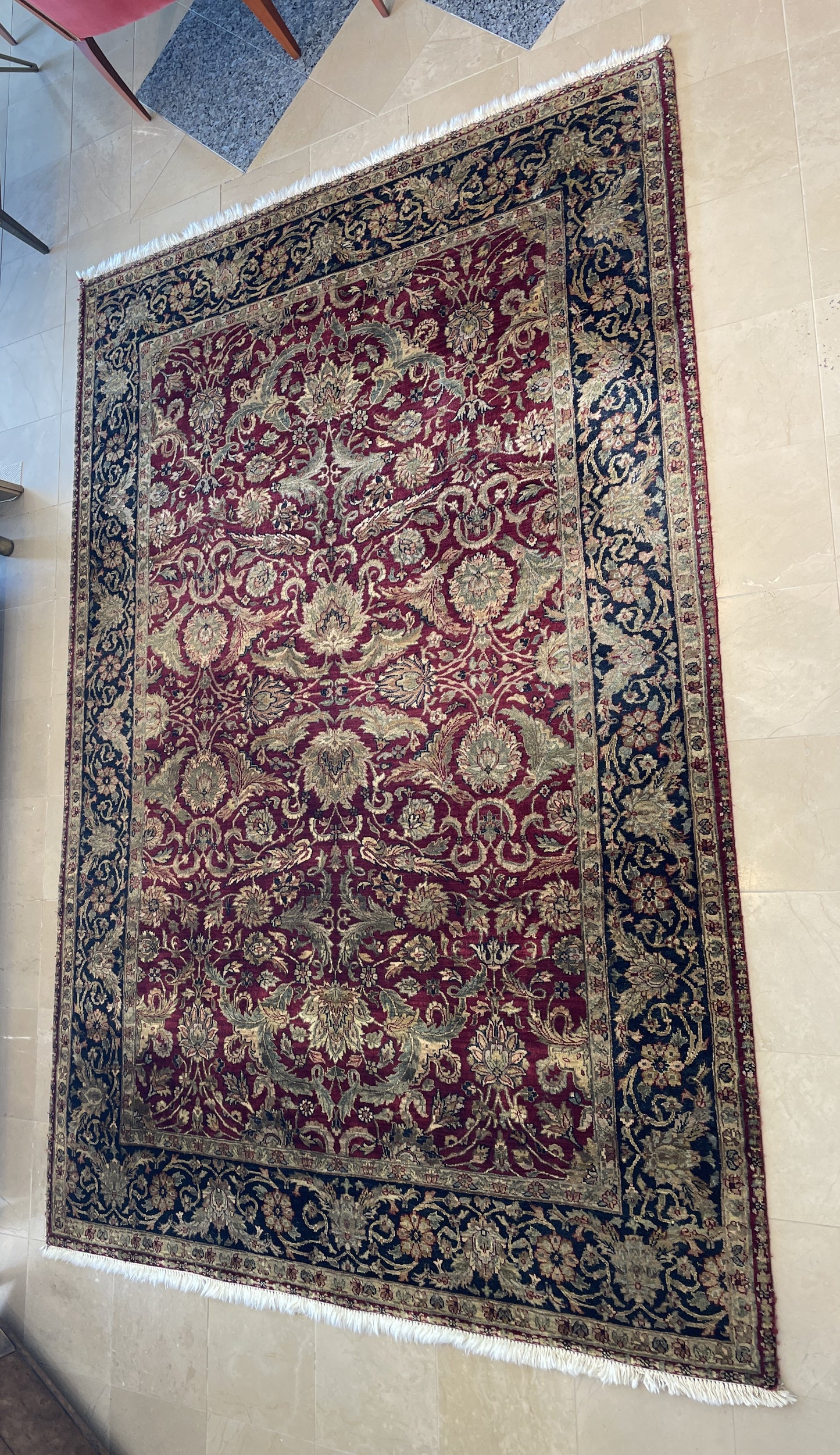 Hand Knotted Vintage Oriental Rug (6'1x9'5) (0M7001)