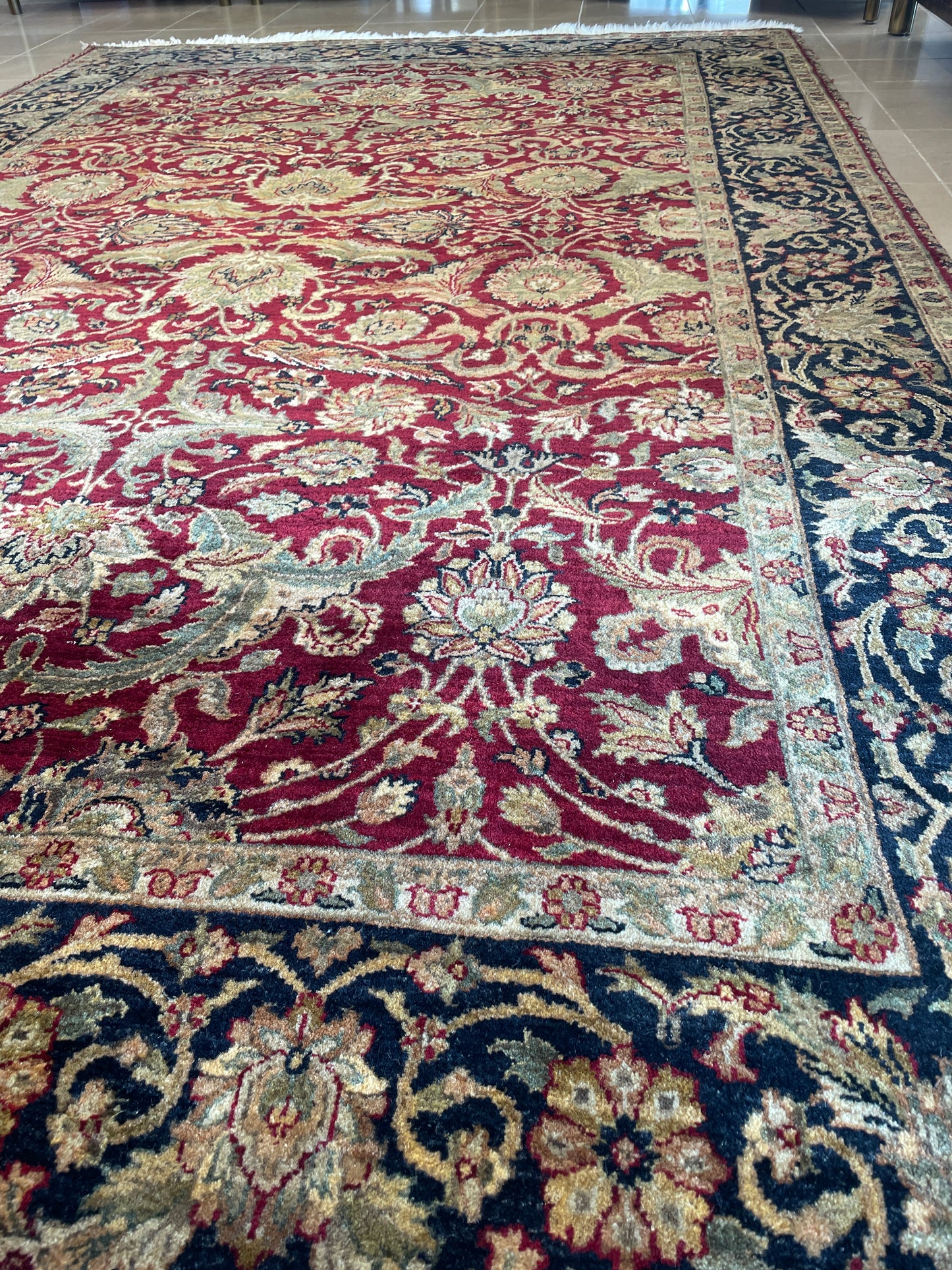 Hand Knotted Vintage Oriental Rug (6'1x9'5) (0M7001)