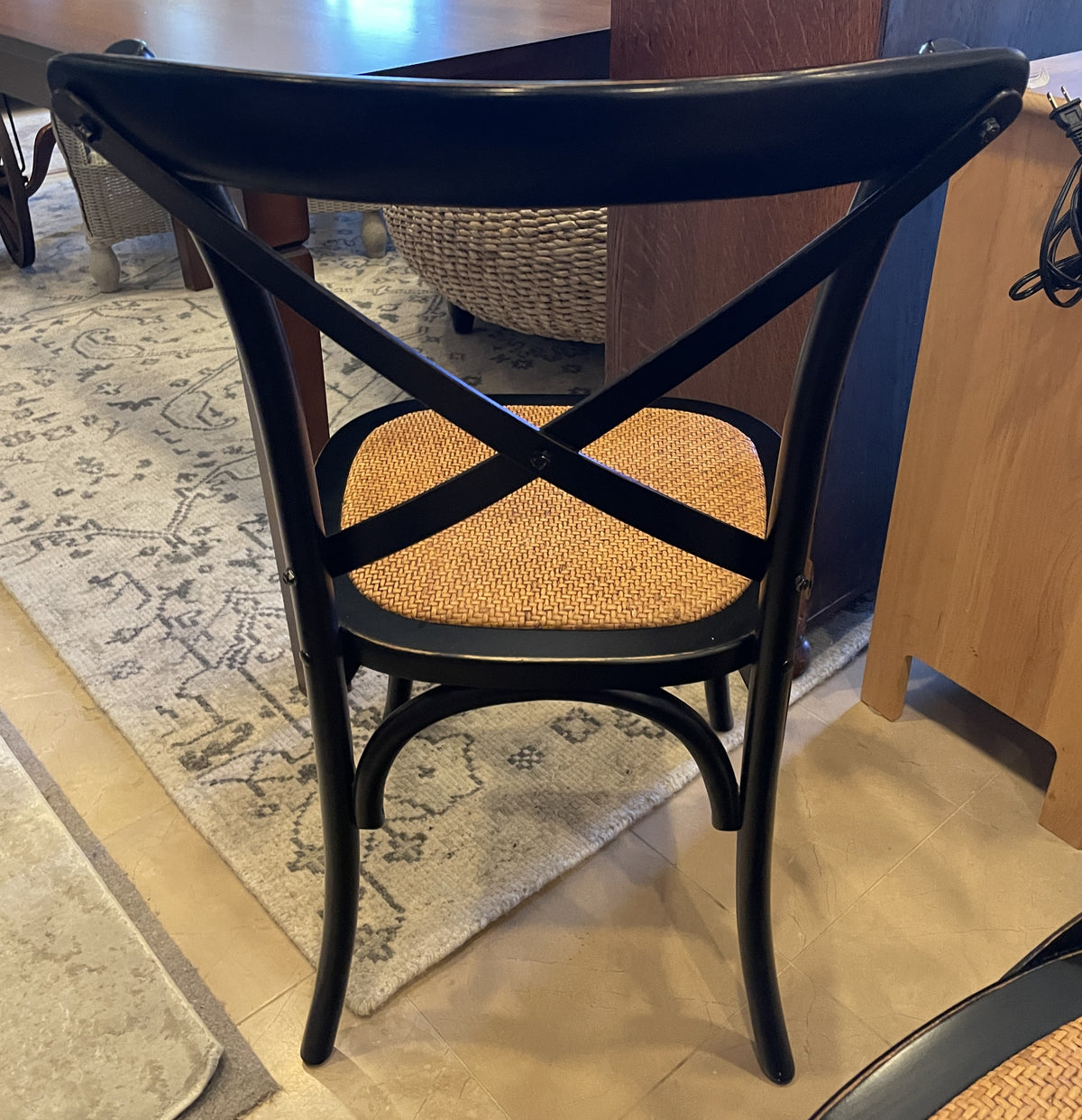 Furniture Classics X-Back Chairs, Set of 4 (0Q0002)