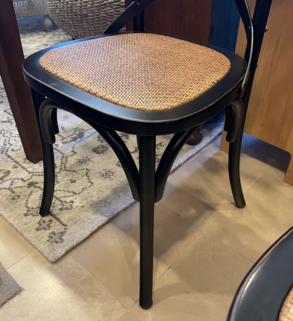 Furniture Classics X-Back Chairs, Set of 4 (0Q0002)