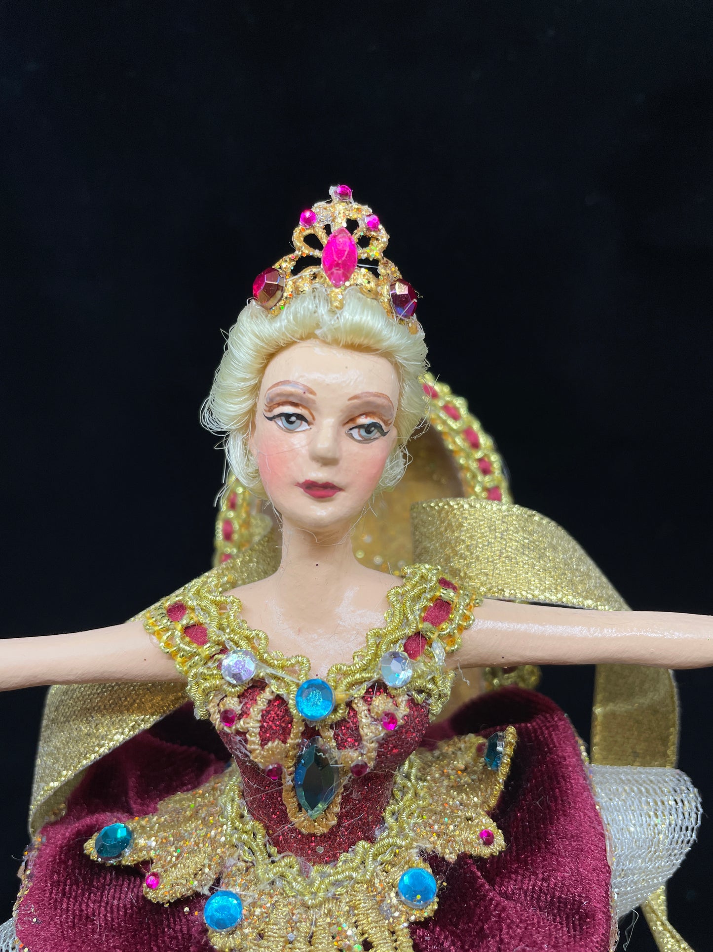 Katherine's Collection Ballerina in Slipper (0IK00U)