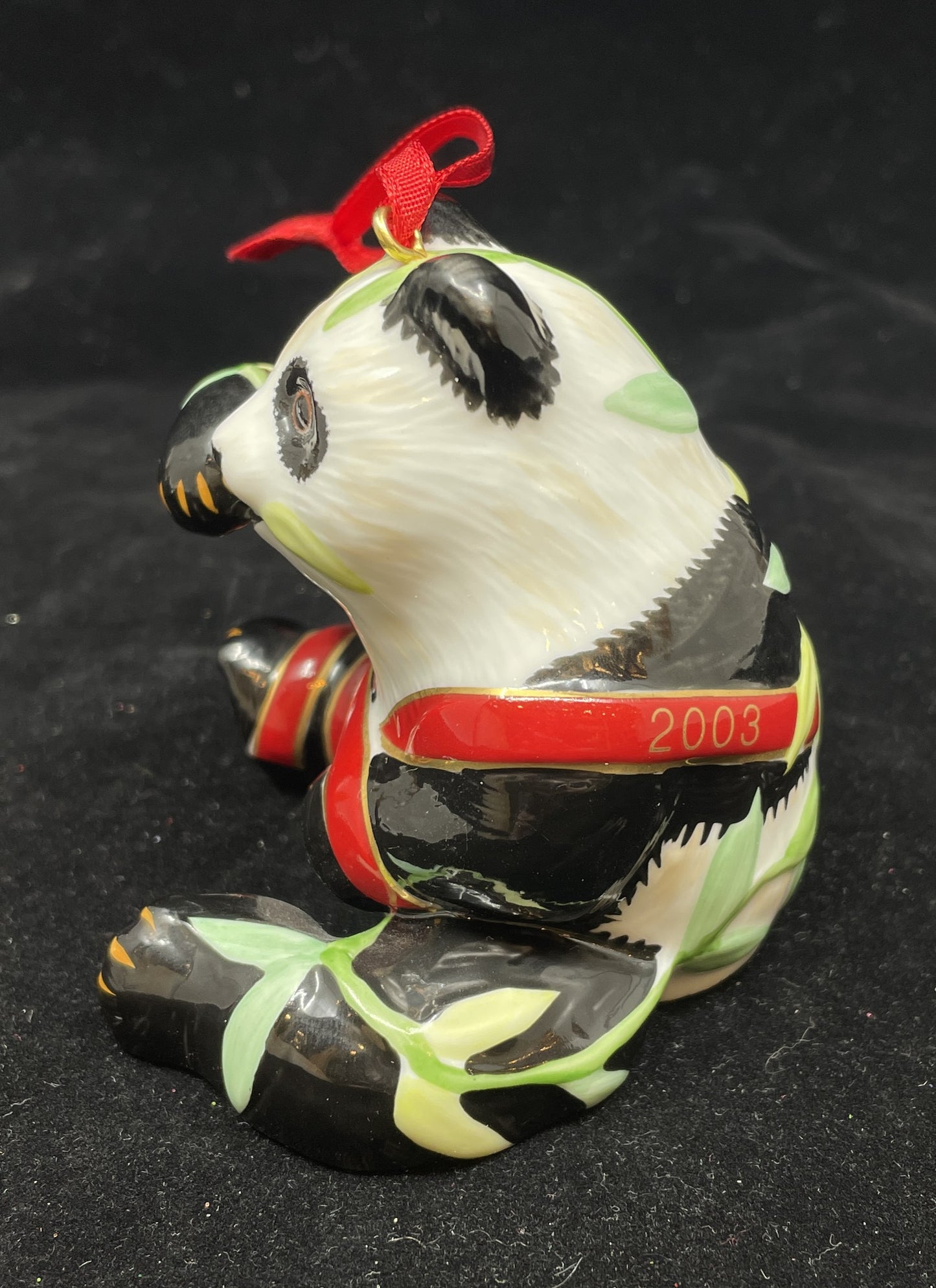 Lynn Chase Panda Ornament (0DR009)