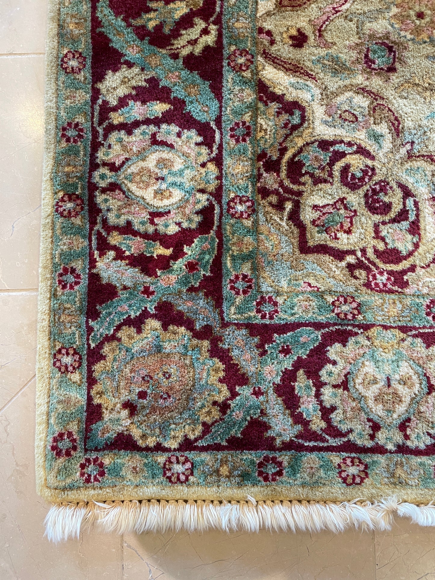 Vintage Hand Knotted Oushak Rug (Approx. 4'x5'11) (0M7004)