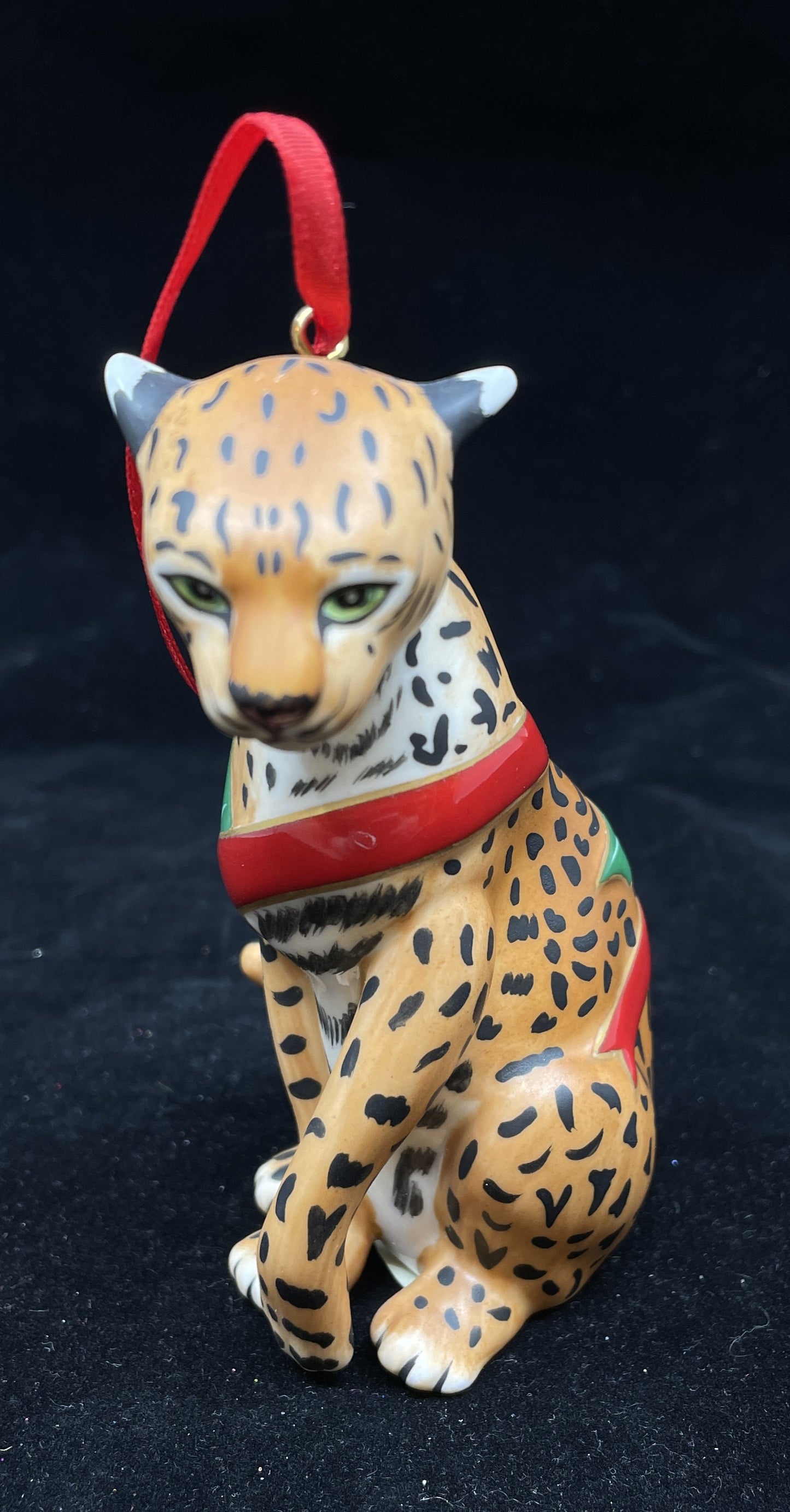 Lynn Chase Jaguar Ornament (0DR00A)
