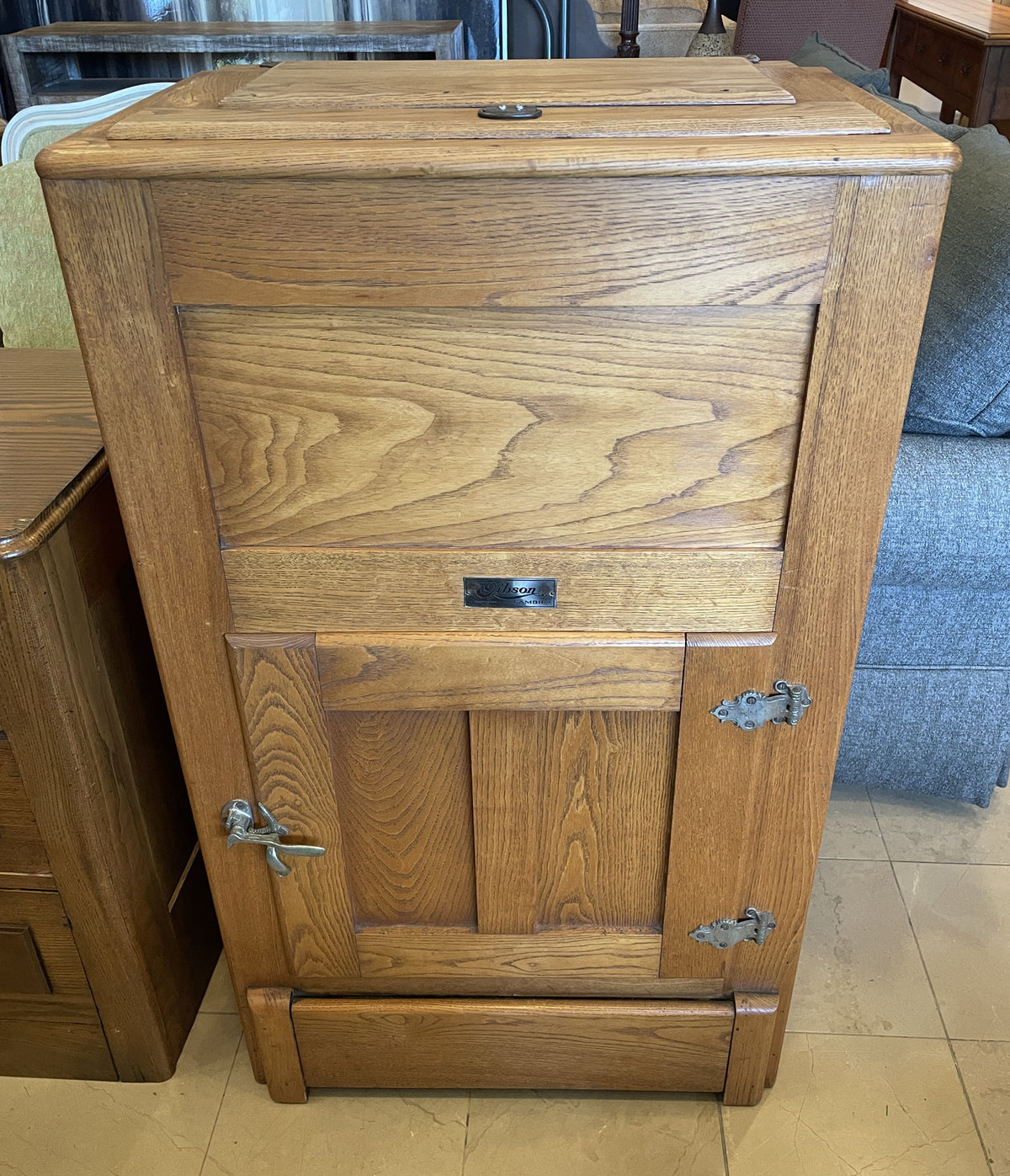 Gibson Cambria Antique Icebox Wine Cooler (0Q0007)