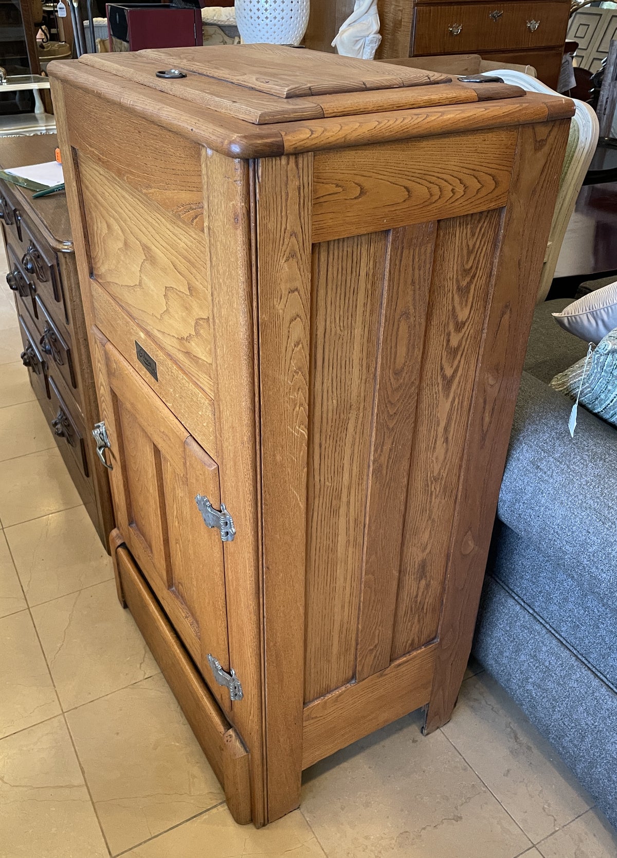 Gibson Cambria Antique Icebox Wine Cooler (0Q0007)