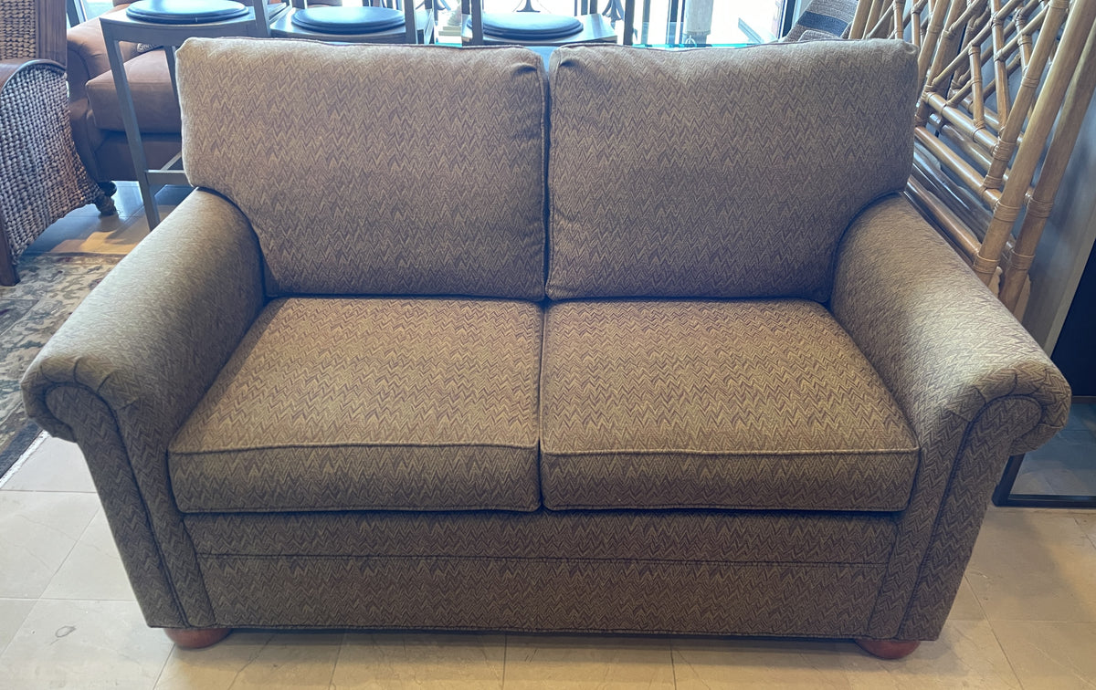 Ethan Allen Loveseat (0Q000A)