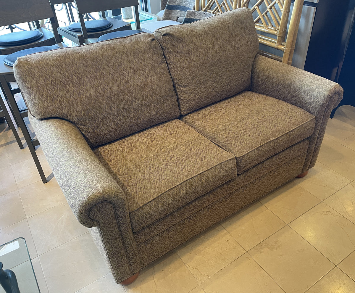 Ethan Allen Loveseat (0Q000A)