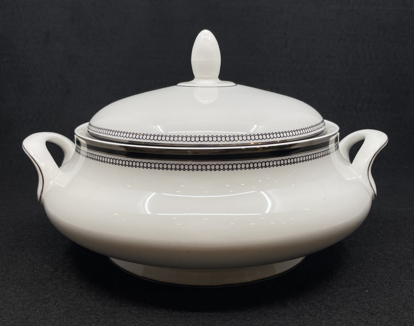 Royal Doulton Sarabande Dinner Service for 10 (0M9001)
