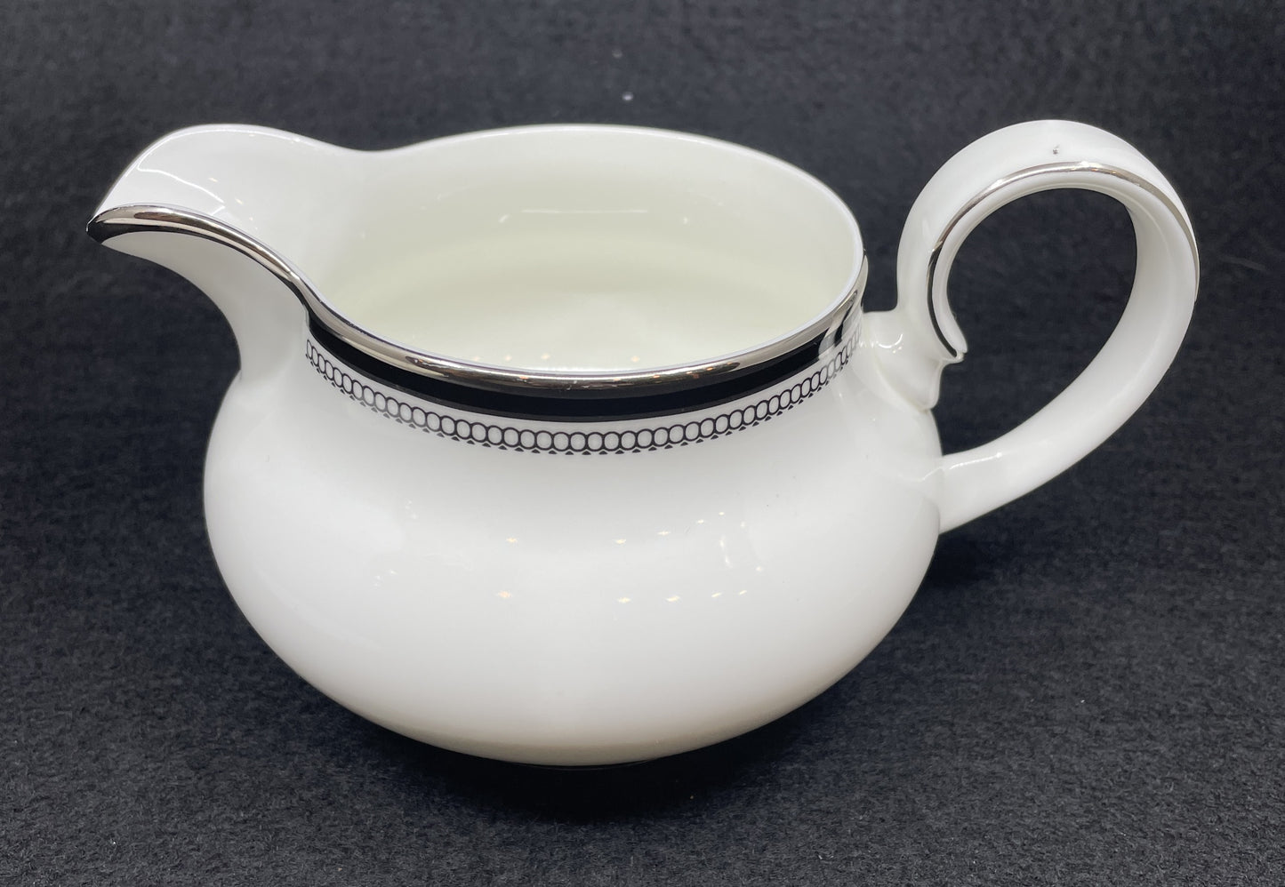 Royal Doulton Sarabande Dinner Service for 10 (0M9001)
