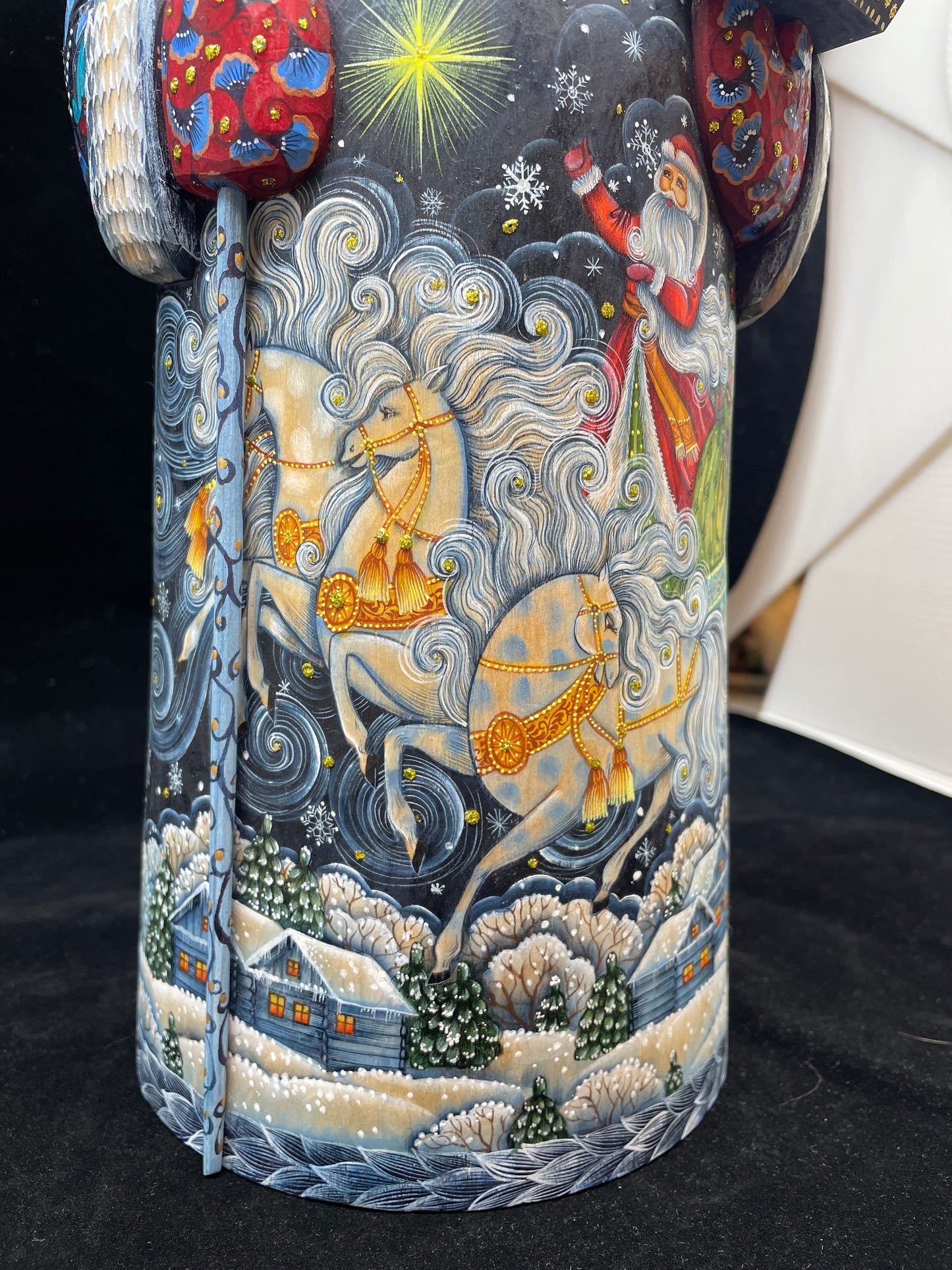 DeBrekht Hand Carved and Painted Santa (0IK00R)