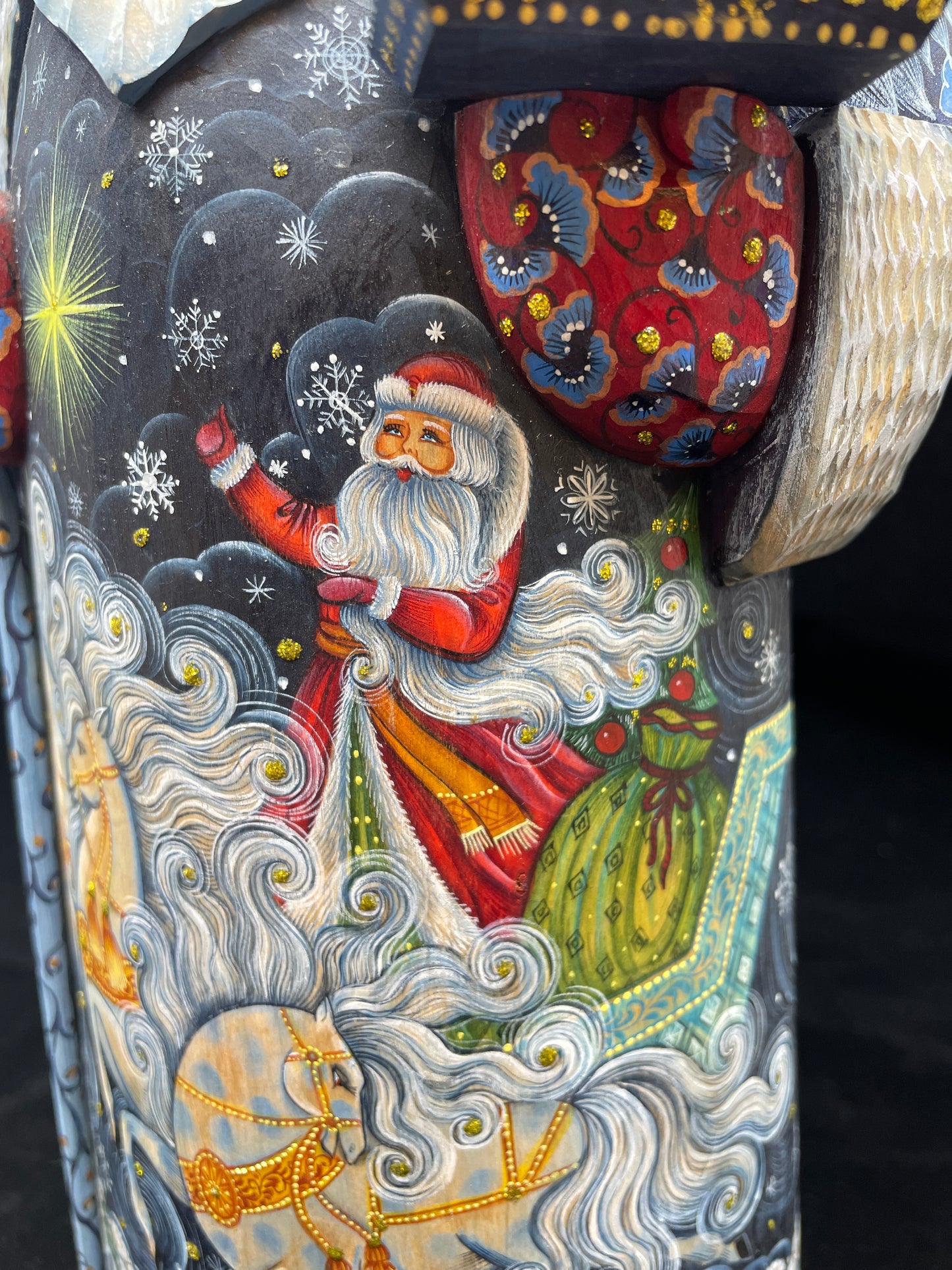 DeBrekht Hand Carved and Painted Santa (0IK00R)