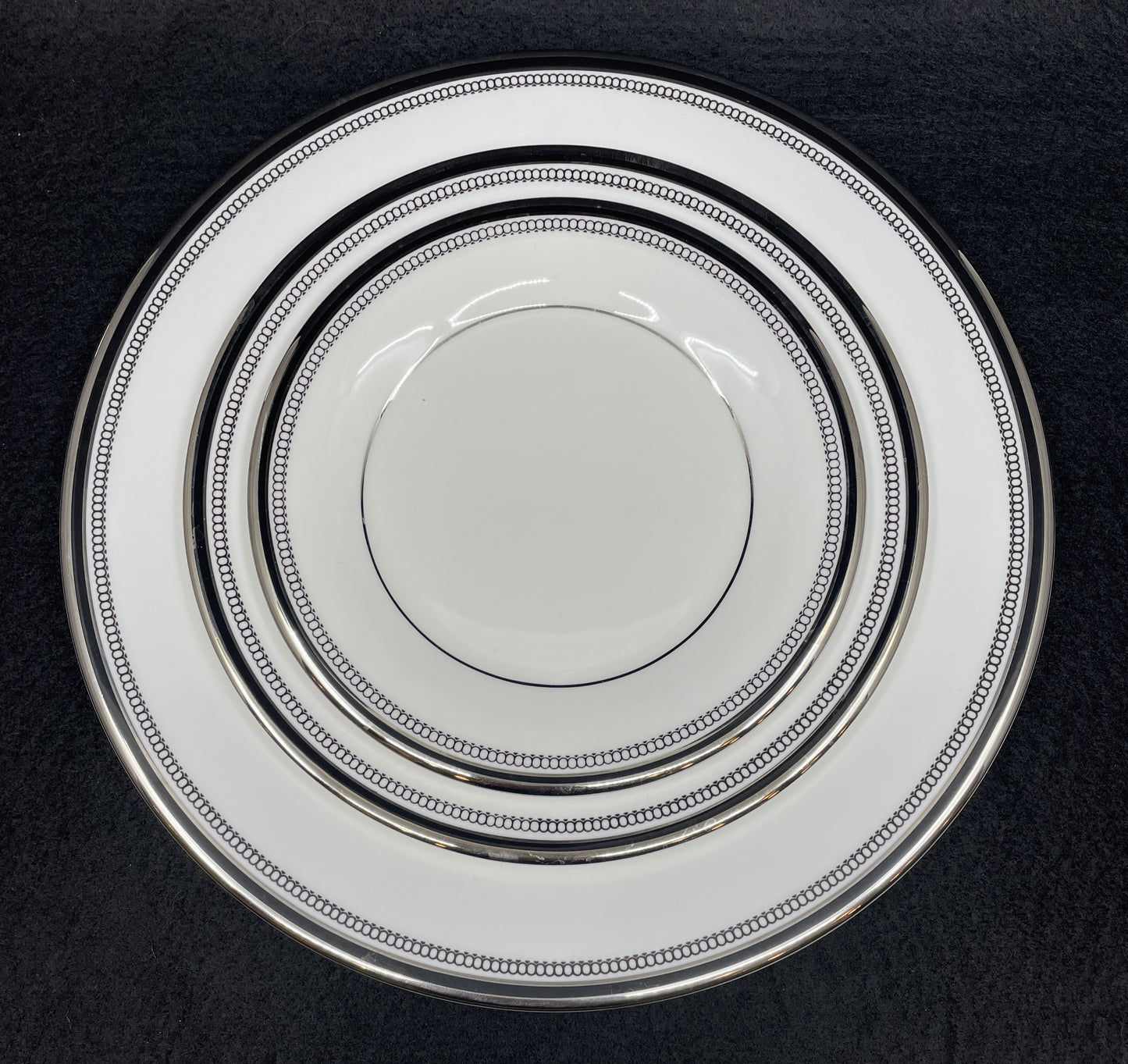 Royal Doulton Sarabande Dinner Service for 10 (0M9001)