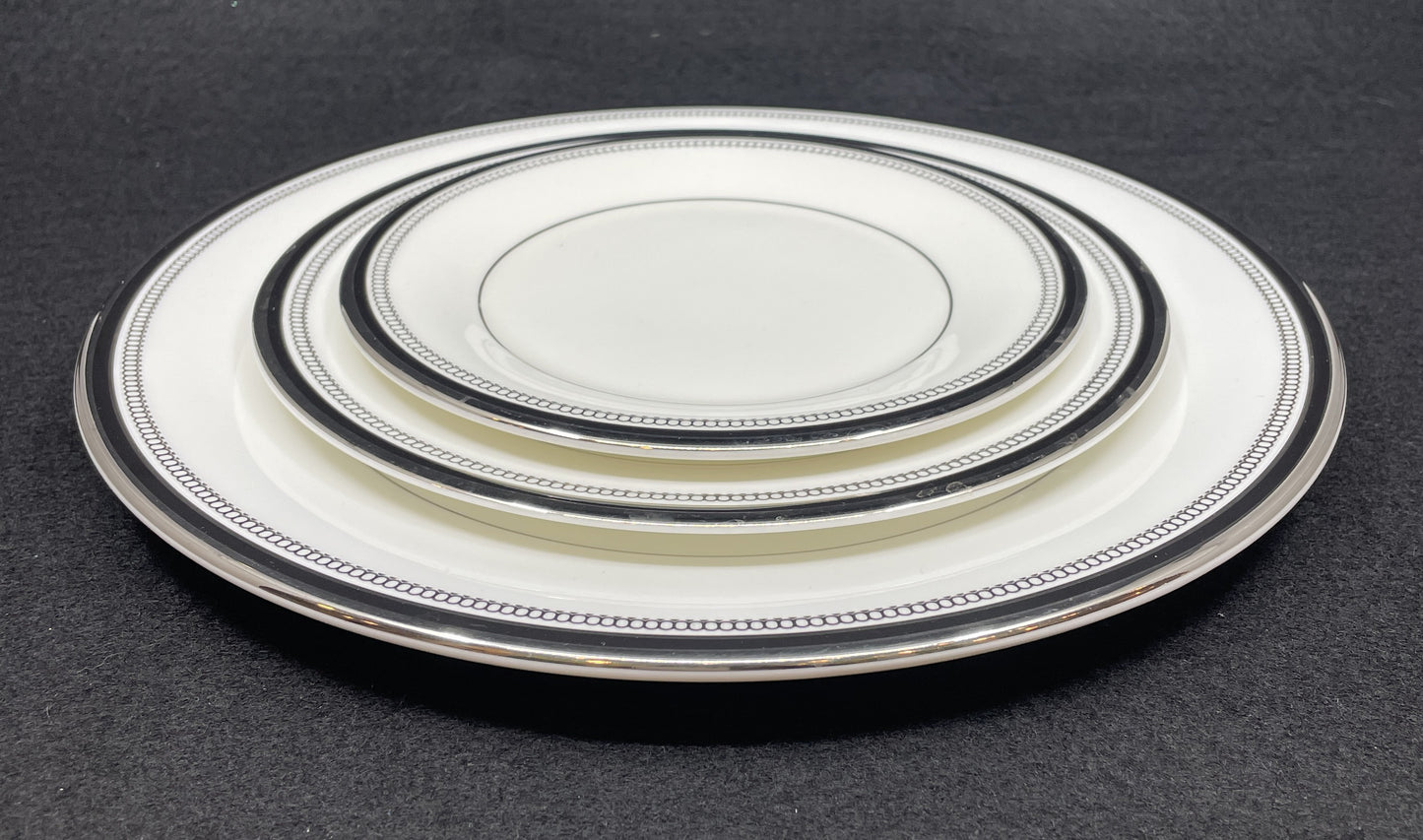 Royal Doulton Sarabande Dinner Service for 10 (0M9001)