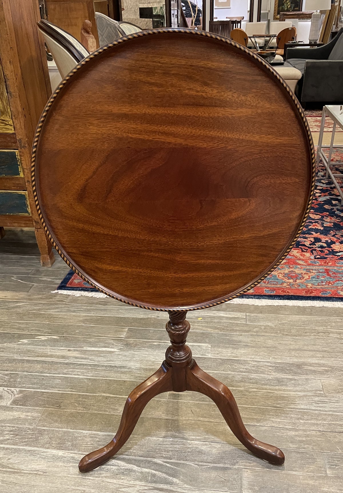 Round Tilt Top Table with Marquetry Trim (0Q000F)