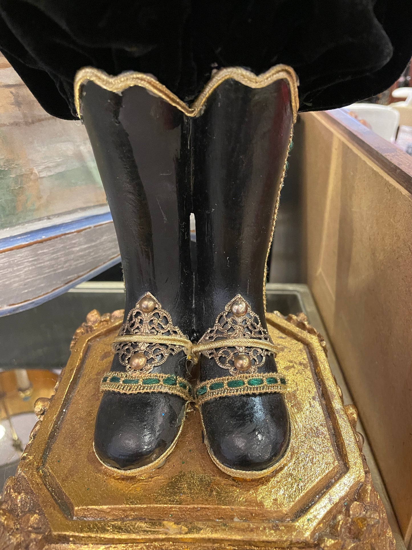 Katherine's Collections Nutcracker, Large (0IK001)