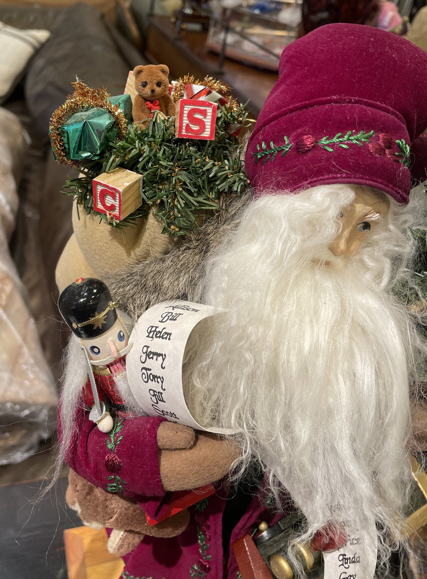 Lynn Haney Santa (05900G)