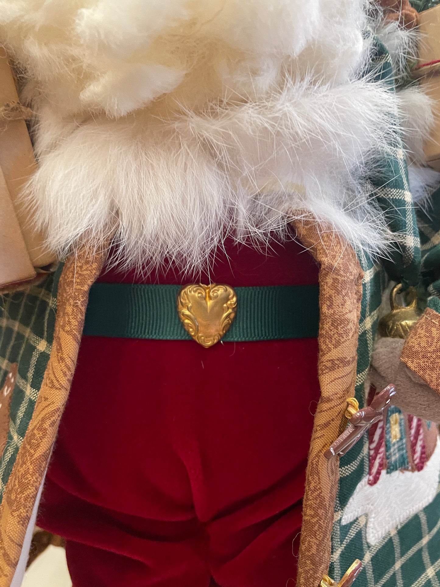 Lynn Haney Santa (05900G)