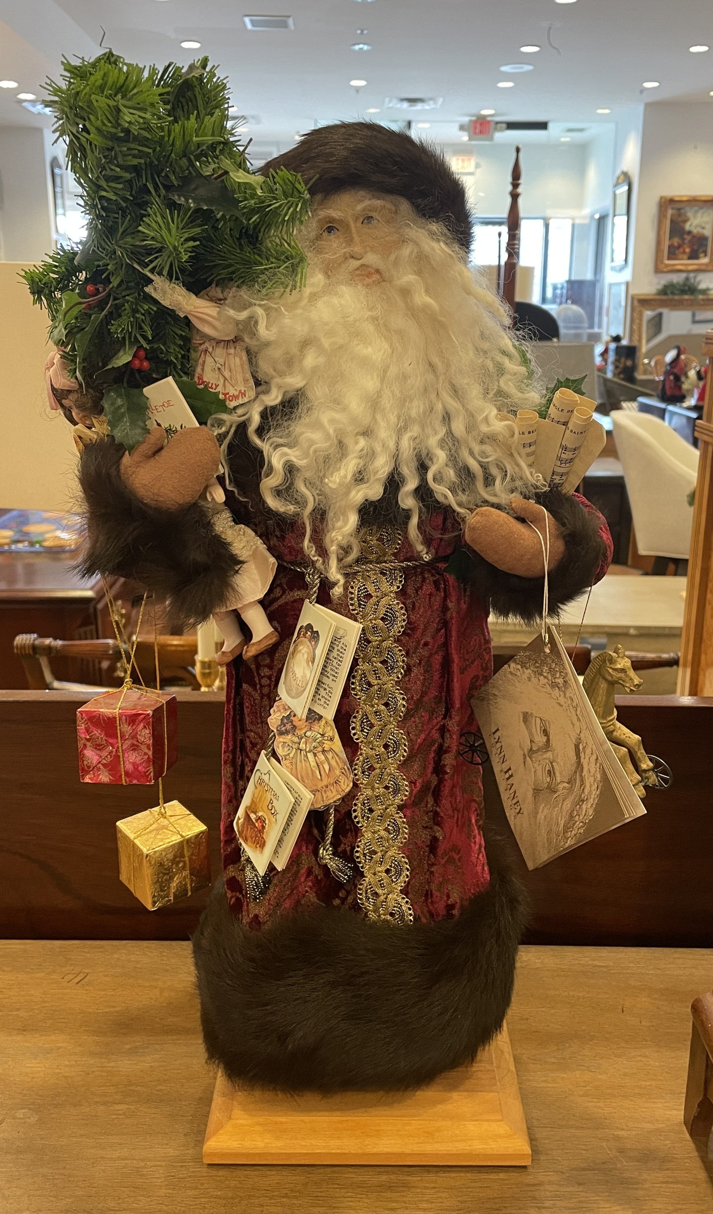 Lynn Haney Victorian Memories Santa (05900F)