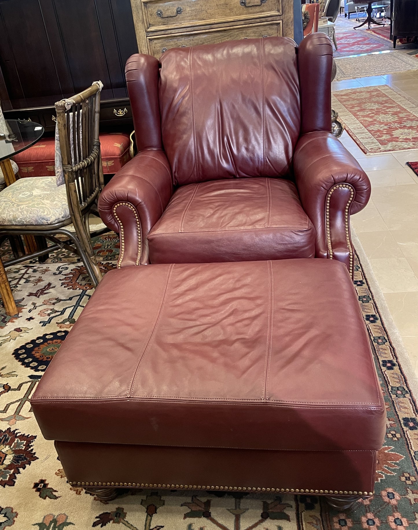 Leather Arm Chair and Ottoman, Burgundy (0M7008)
