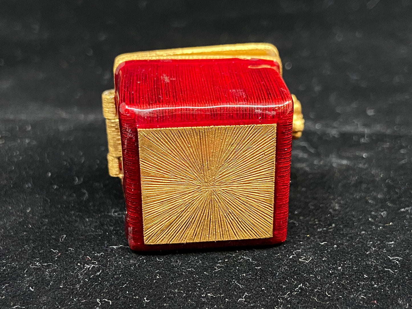 RJ Graziano Red Trinket/Pill Box (Y8TATX)
