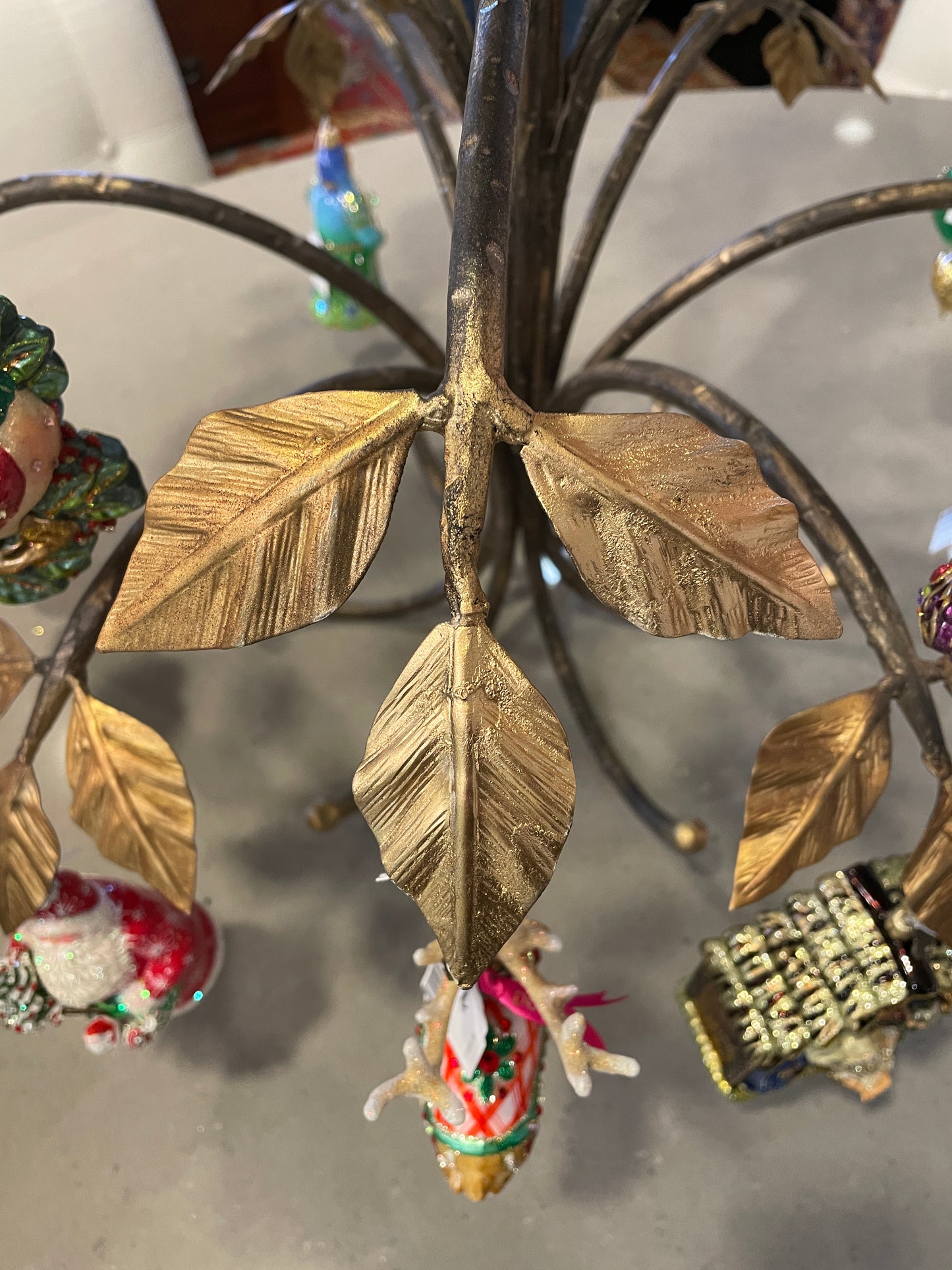 Jay Strongwater Ornament Tree (0IK013)