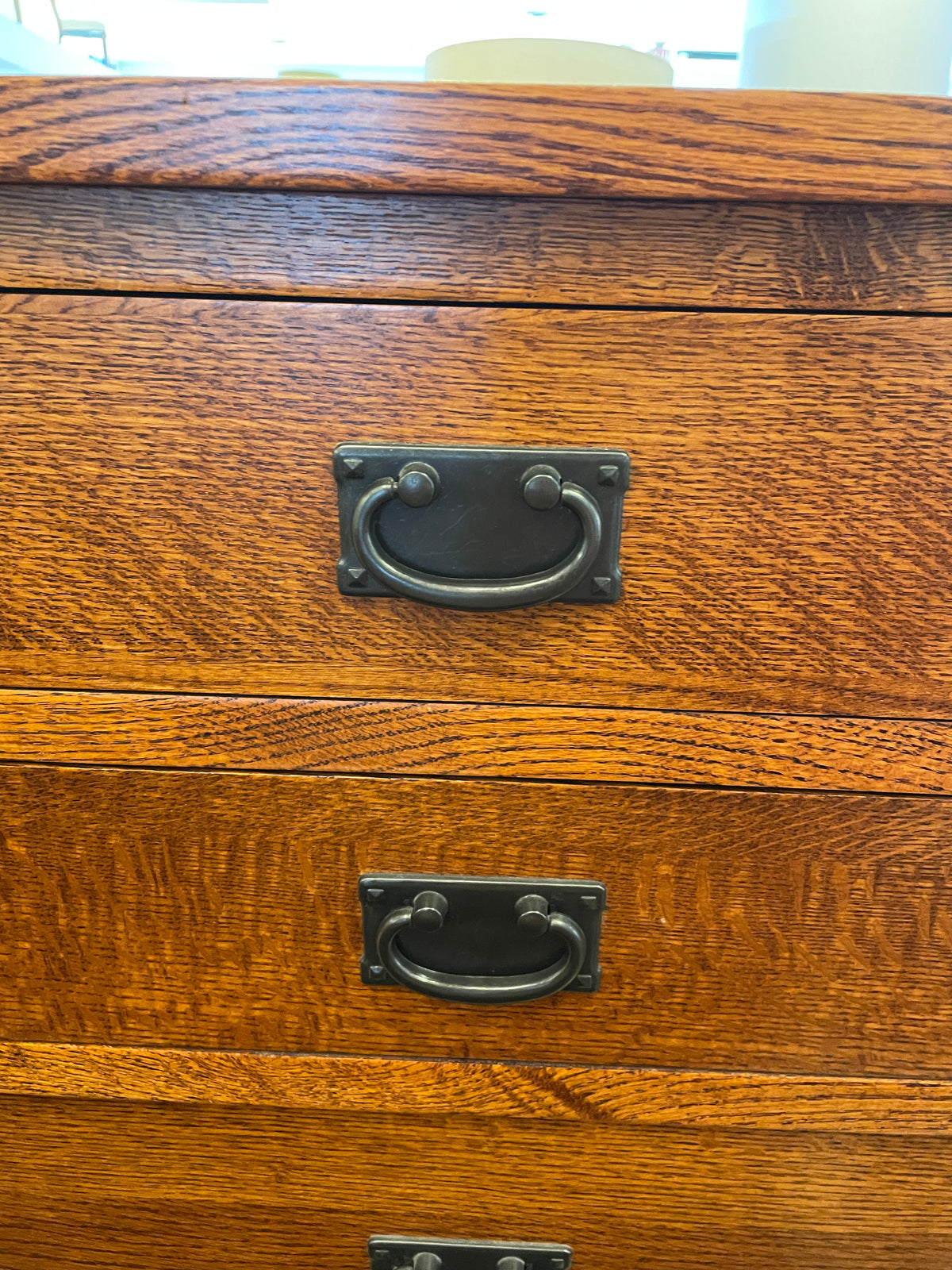 Mission Oak 8 Drawer Tall Boy Dresser with Cedar Drawers (0Q4002)