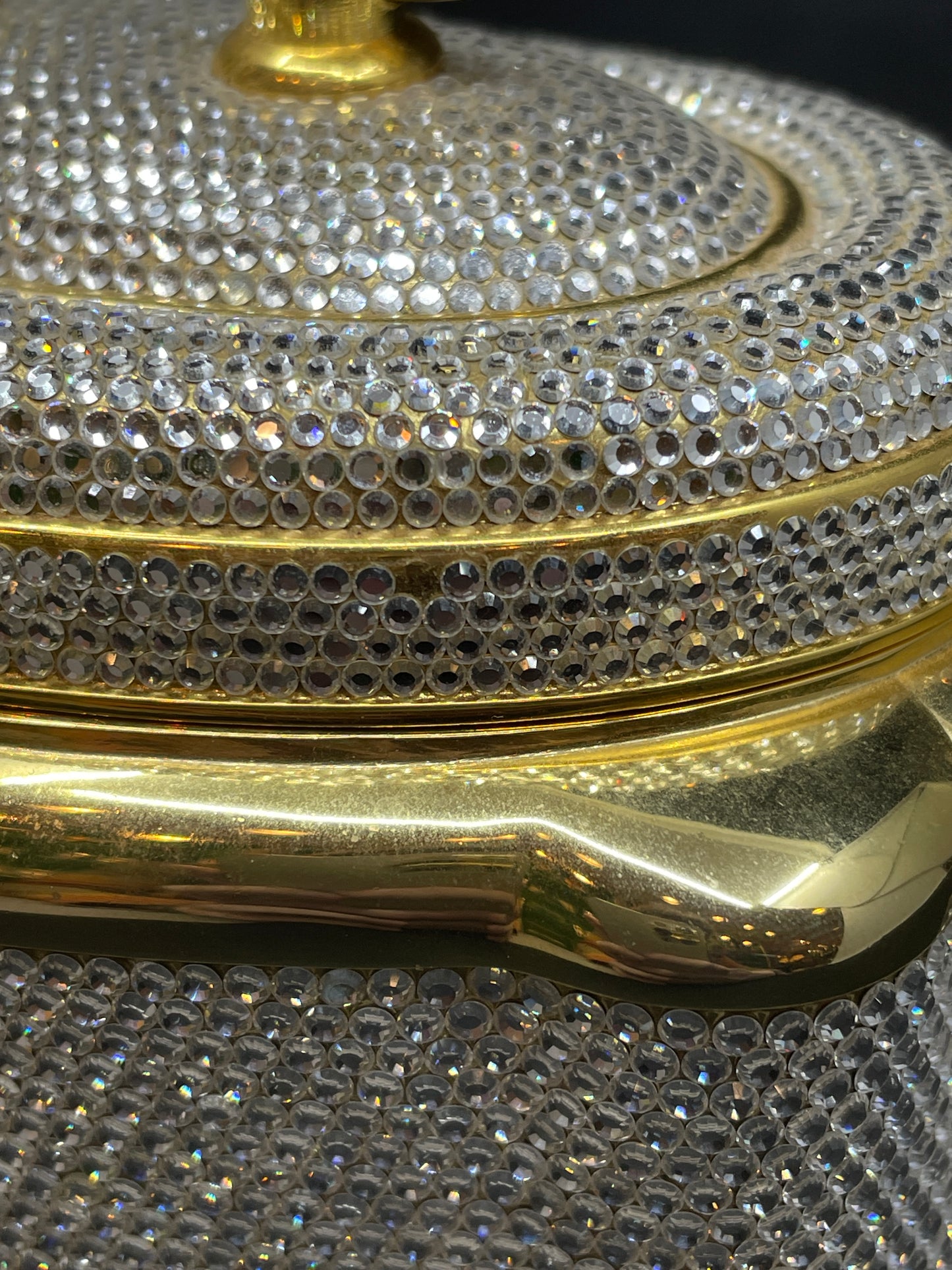 Judith Leiber Crystal Box Top Handle Minaudiere (0MC003)