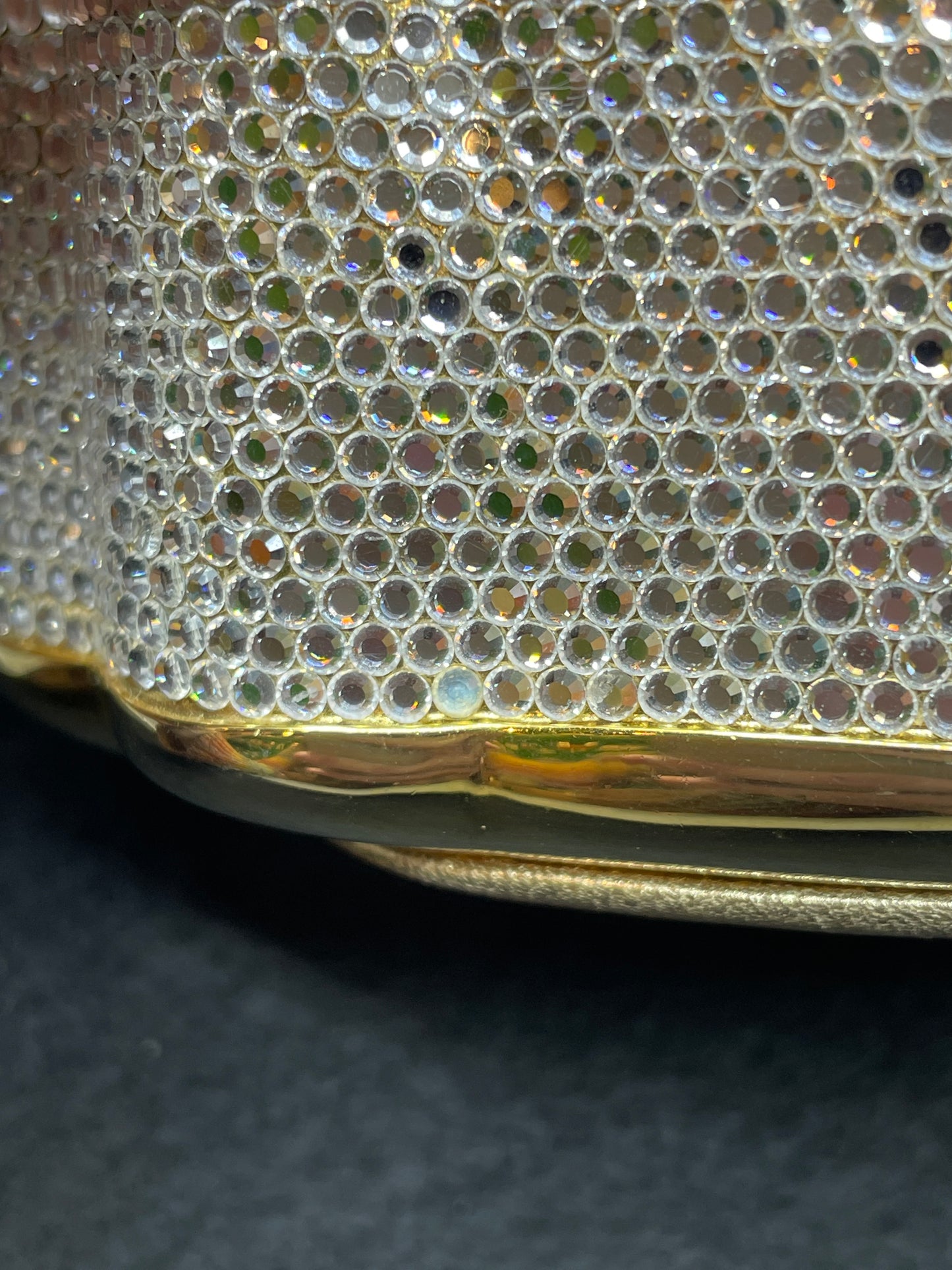 Judith Leiber Crystal Box Top Handle Minaudiere (0MC003)