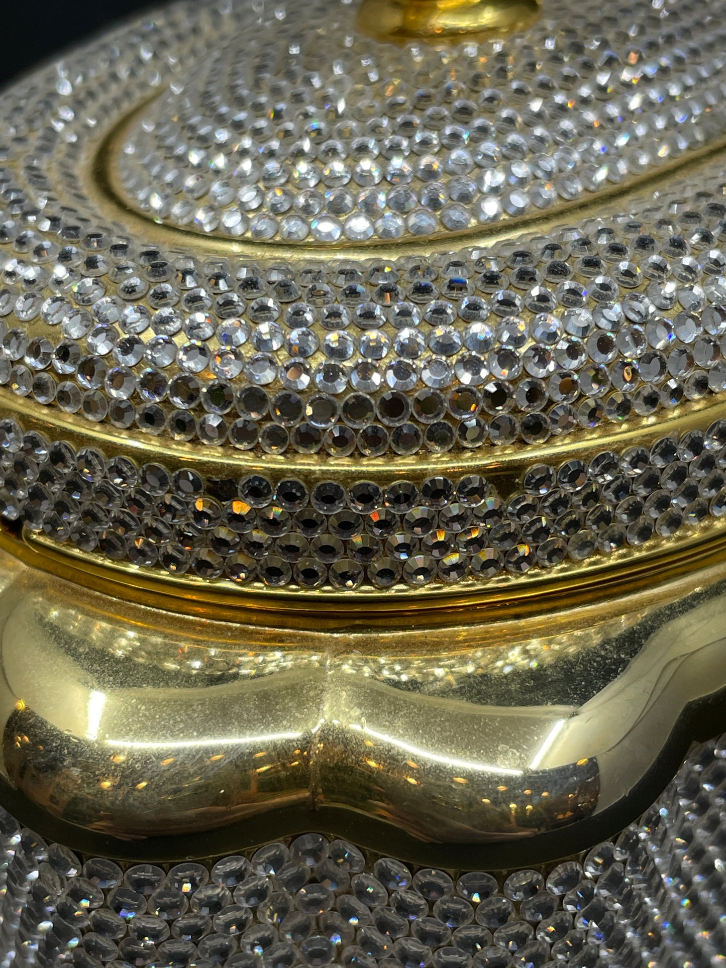 Judith Leiber Crystal Box Top Handle Minaudiere (0MC003)