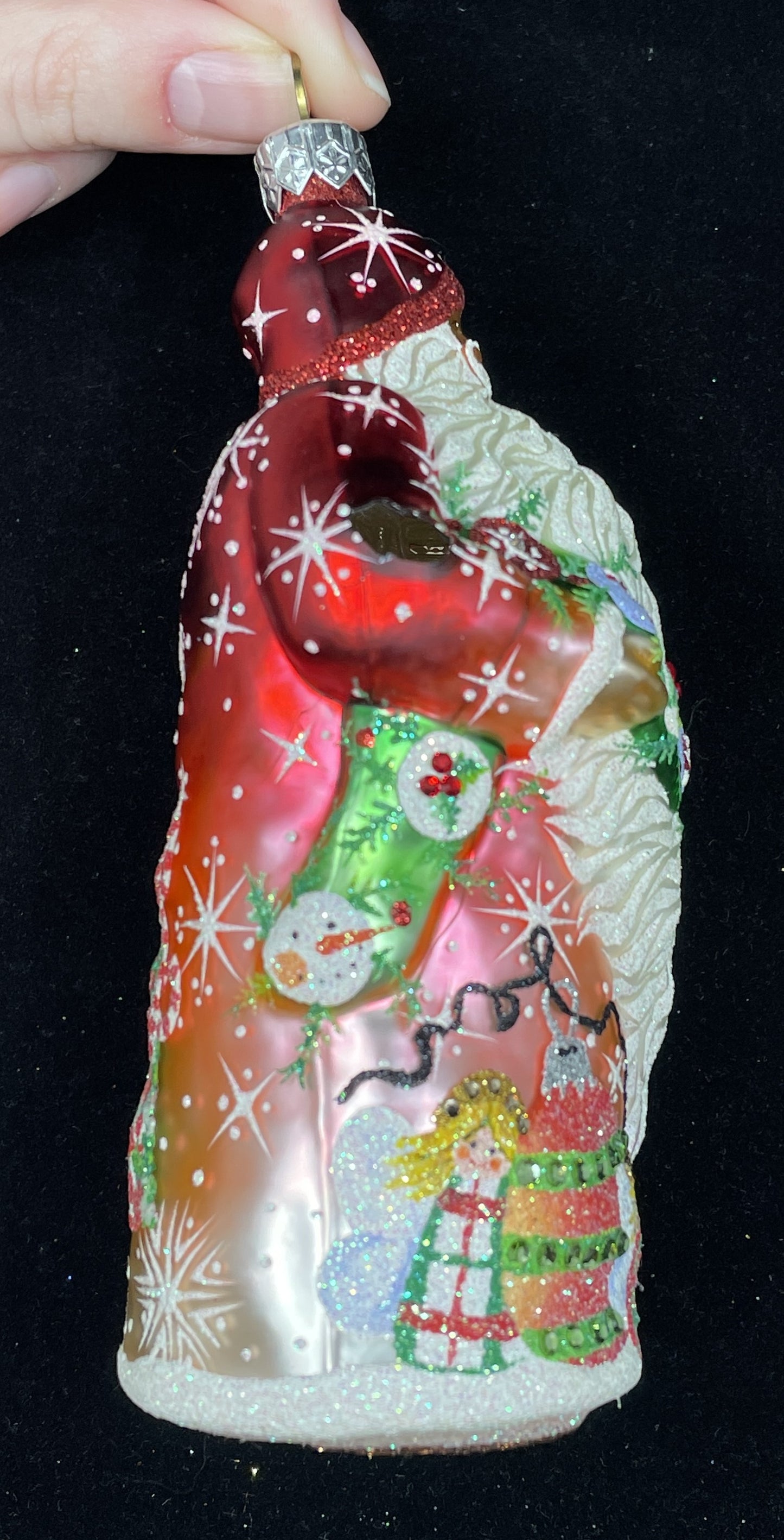 Patricia Breen Noel Theatre Garland Santa (0IK01E)