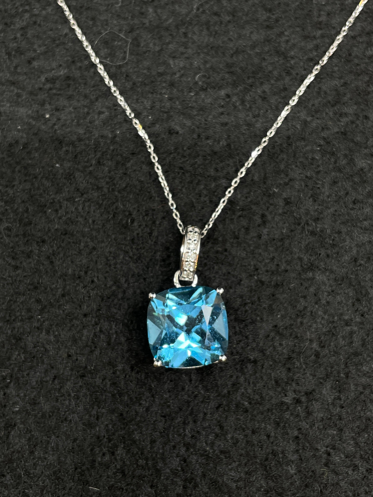 Effy 14K Blue Topaz Pendant with Chain (0KA016)