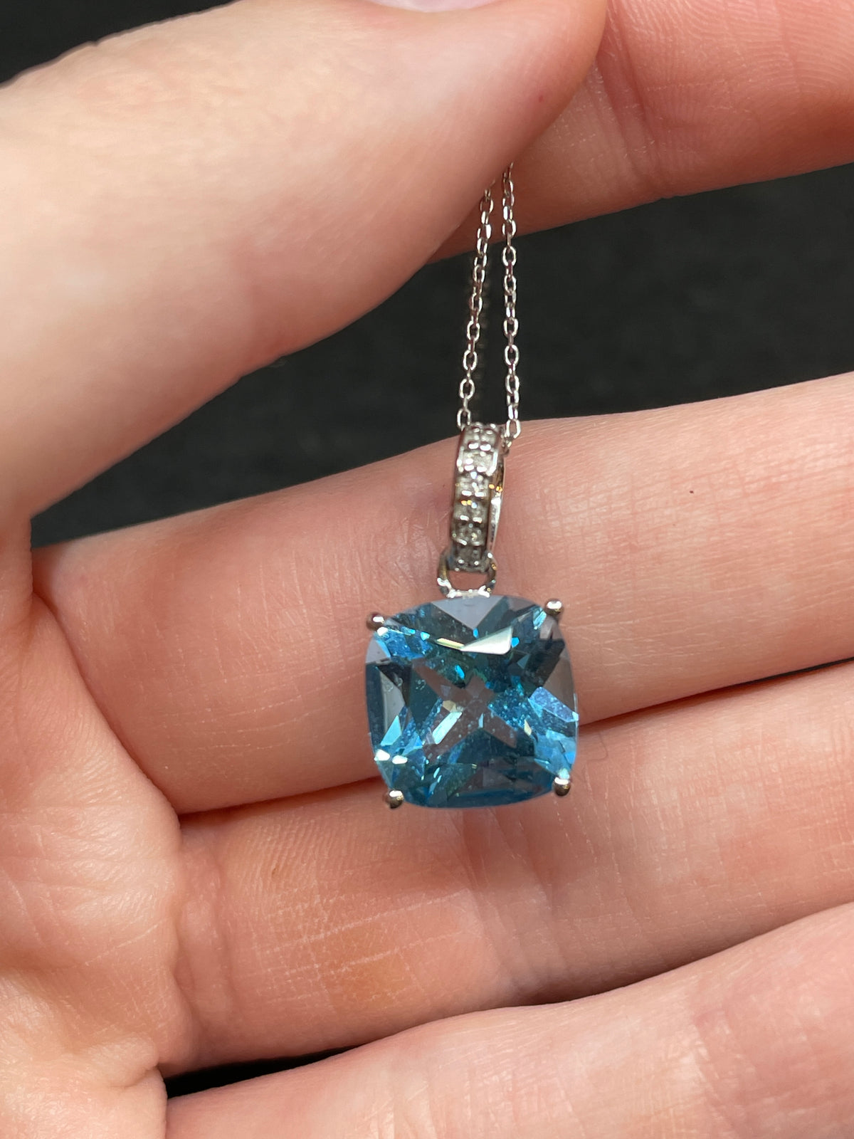 Effy 14K Blue Topaz Pendant with Chain (0KA016)