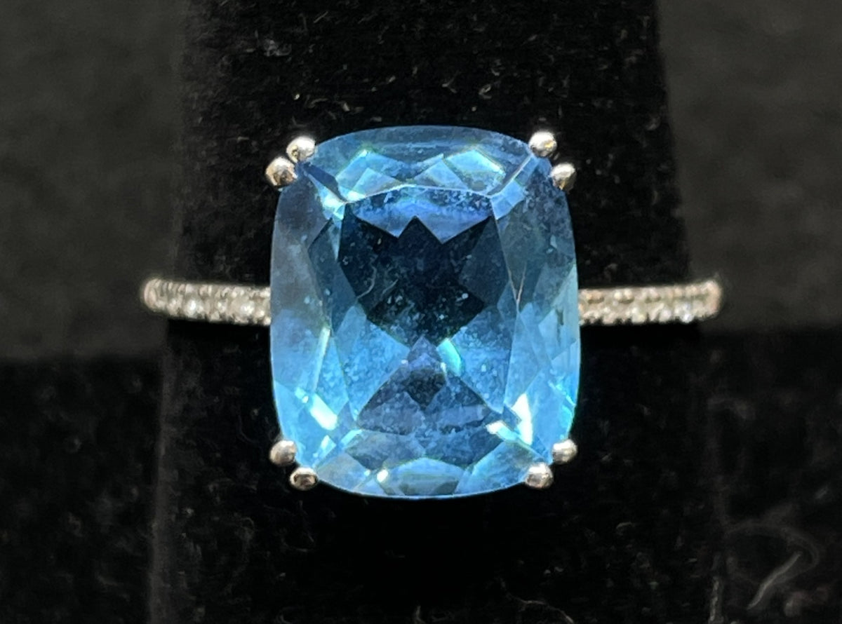 Effy 14K Blue Topaz Ring (0KA015)