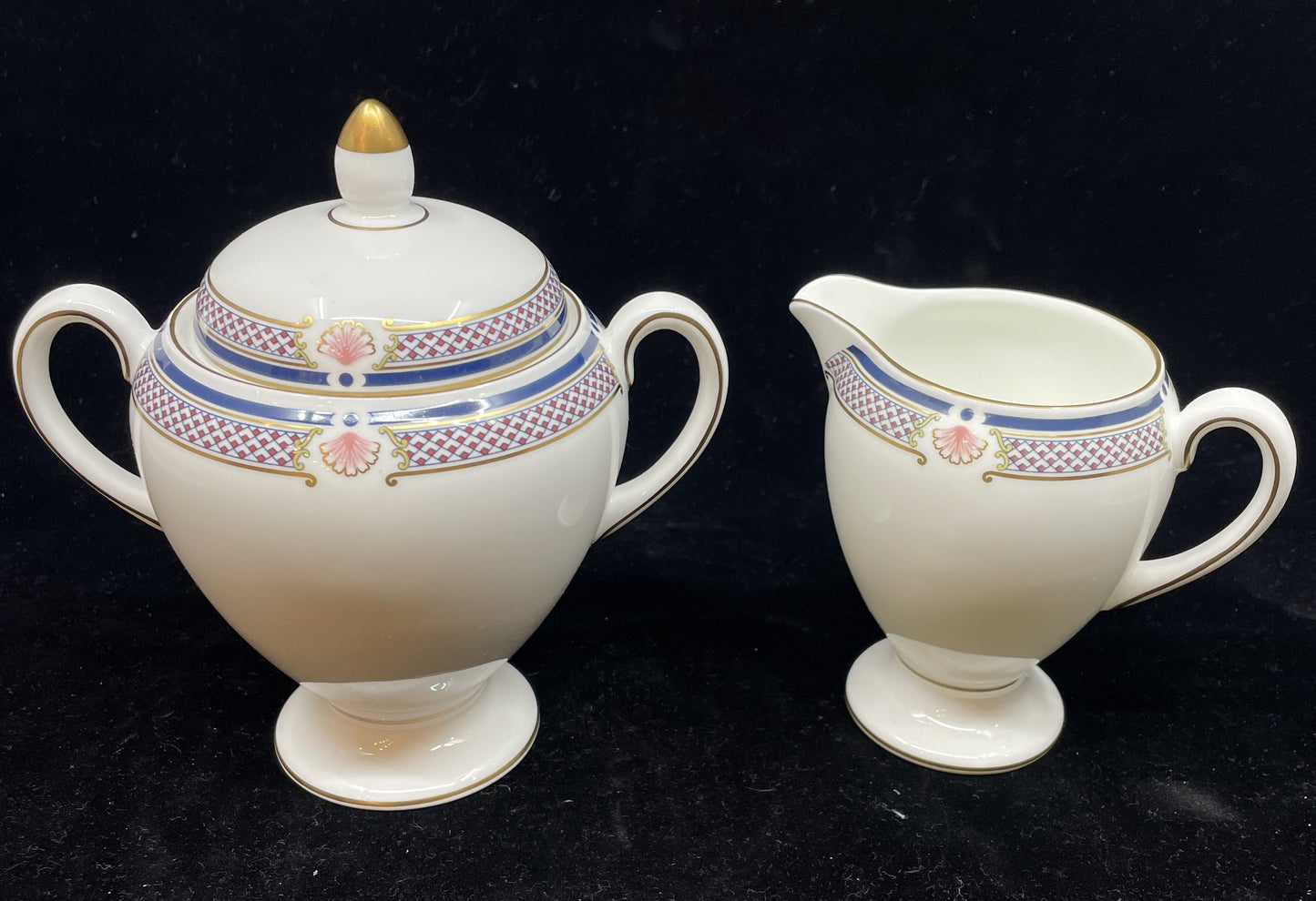 Wedgwood Waverly China Service for 12 (0D9004)